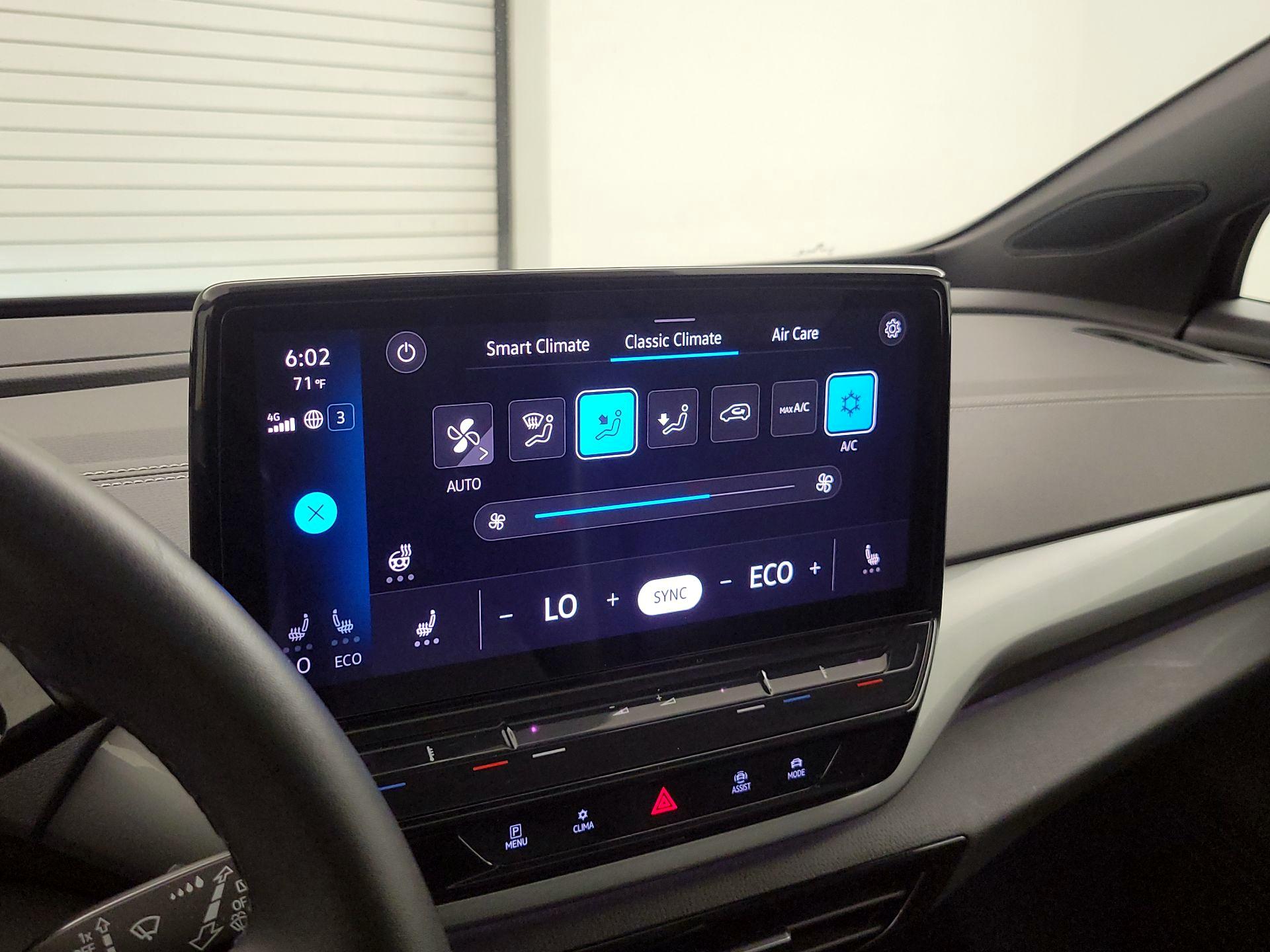 Thumbnail: 2023 Volkswagen ID.4 - 17