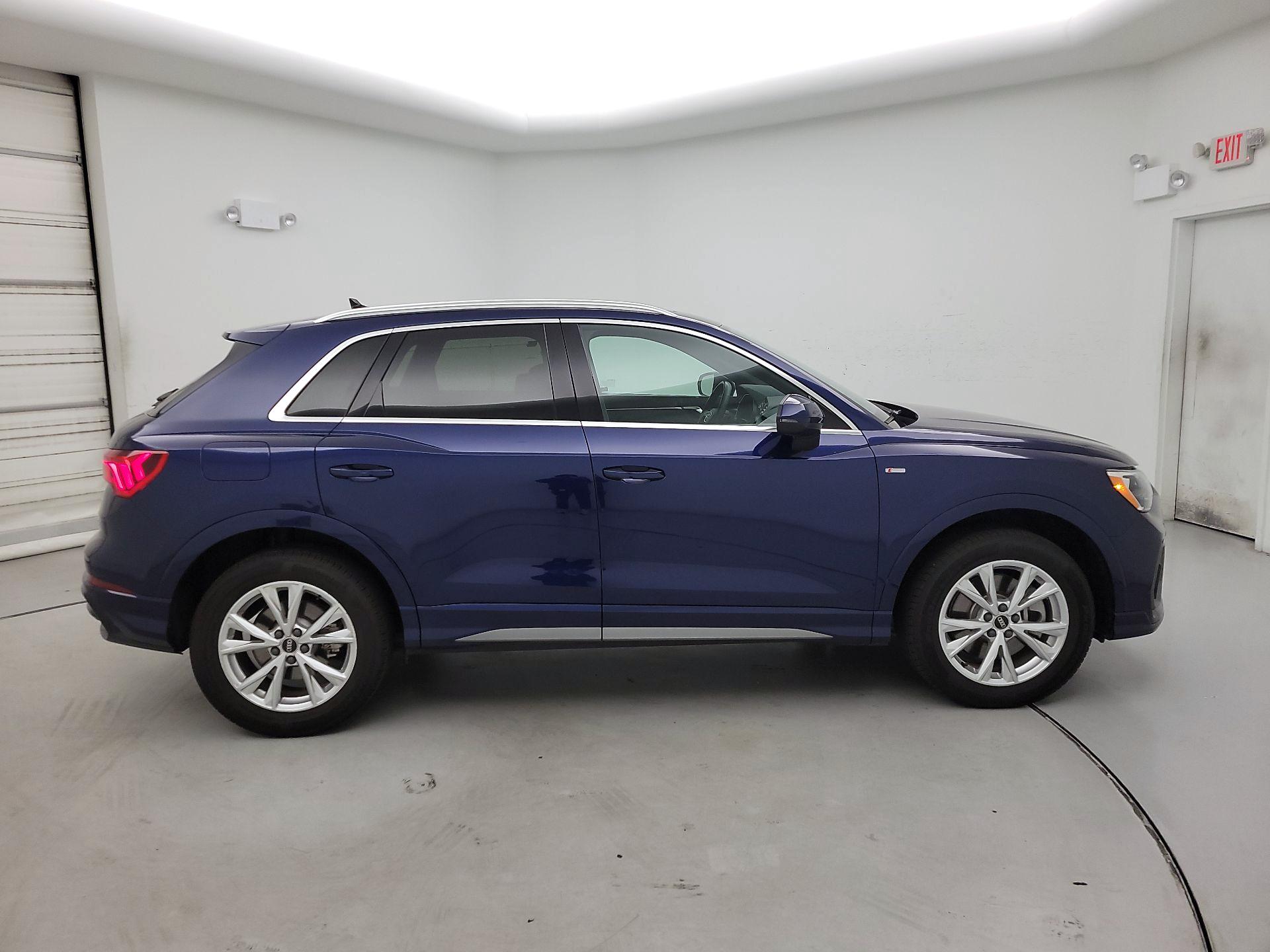 Thumbnail: 2022 Audi Q3 - 4