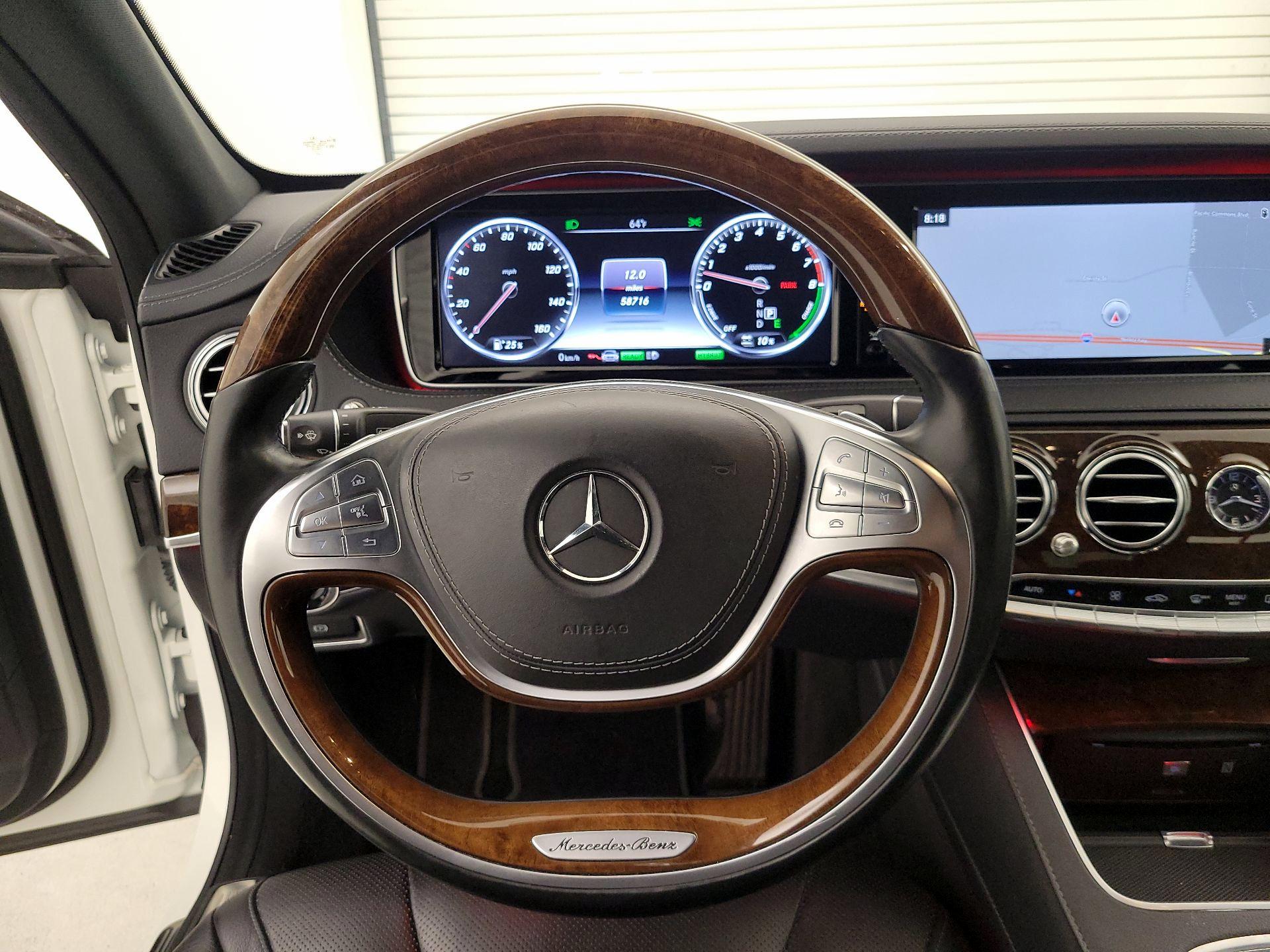 Thumbnail: 2016 Mercedes-Benz S-Class - 10