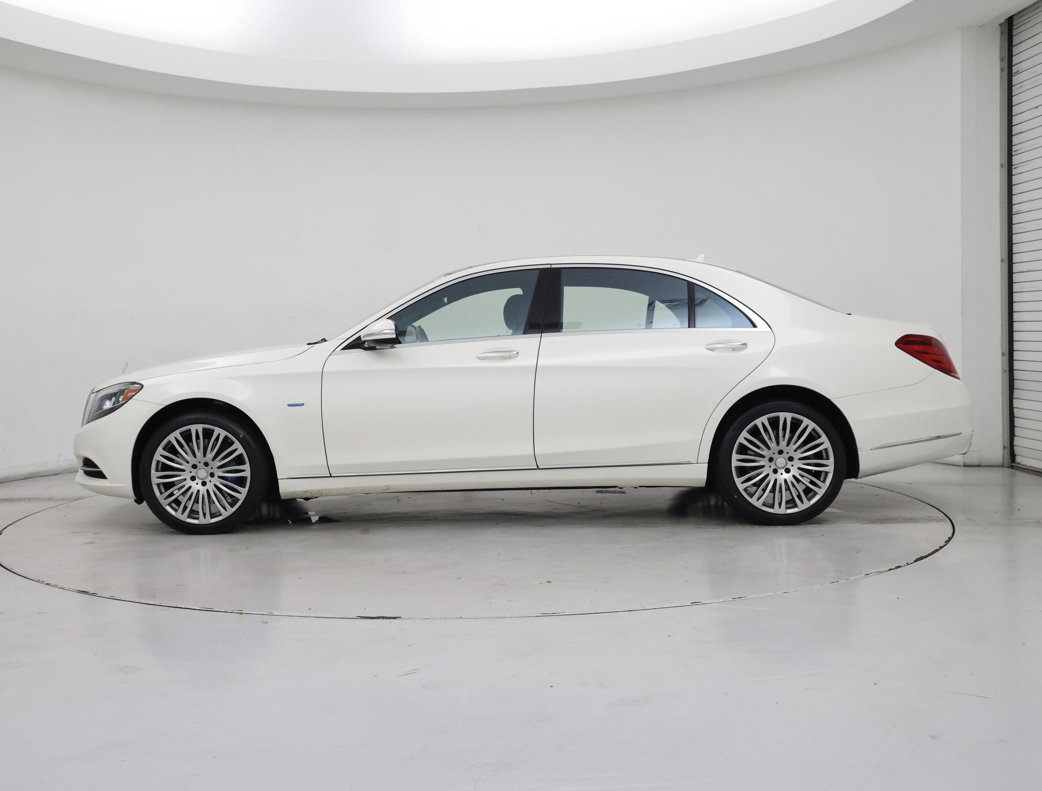 Thumbnail: 2016 Mercedes-Benz S-Class - 3