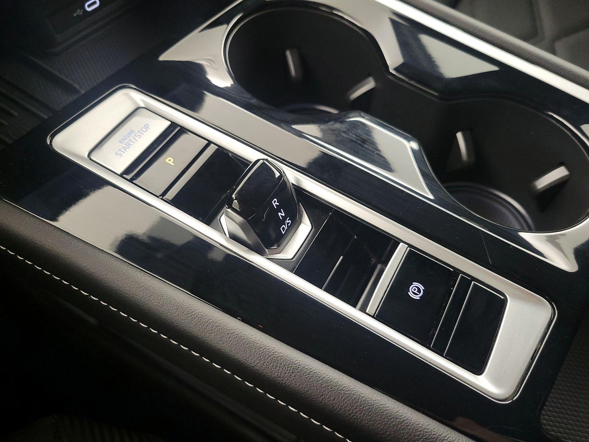 Thumbnail: 2025 Volkswagen Atlas - 17