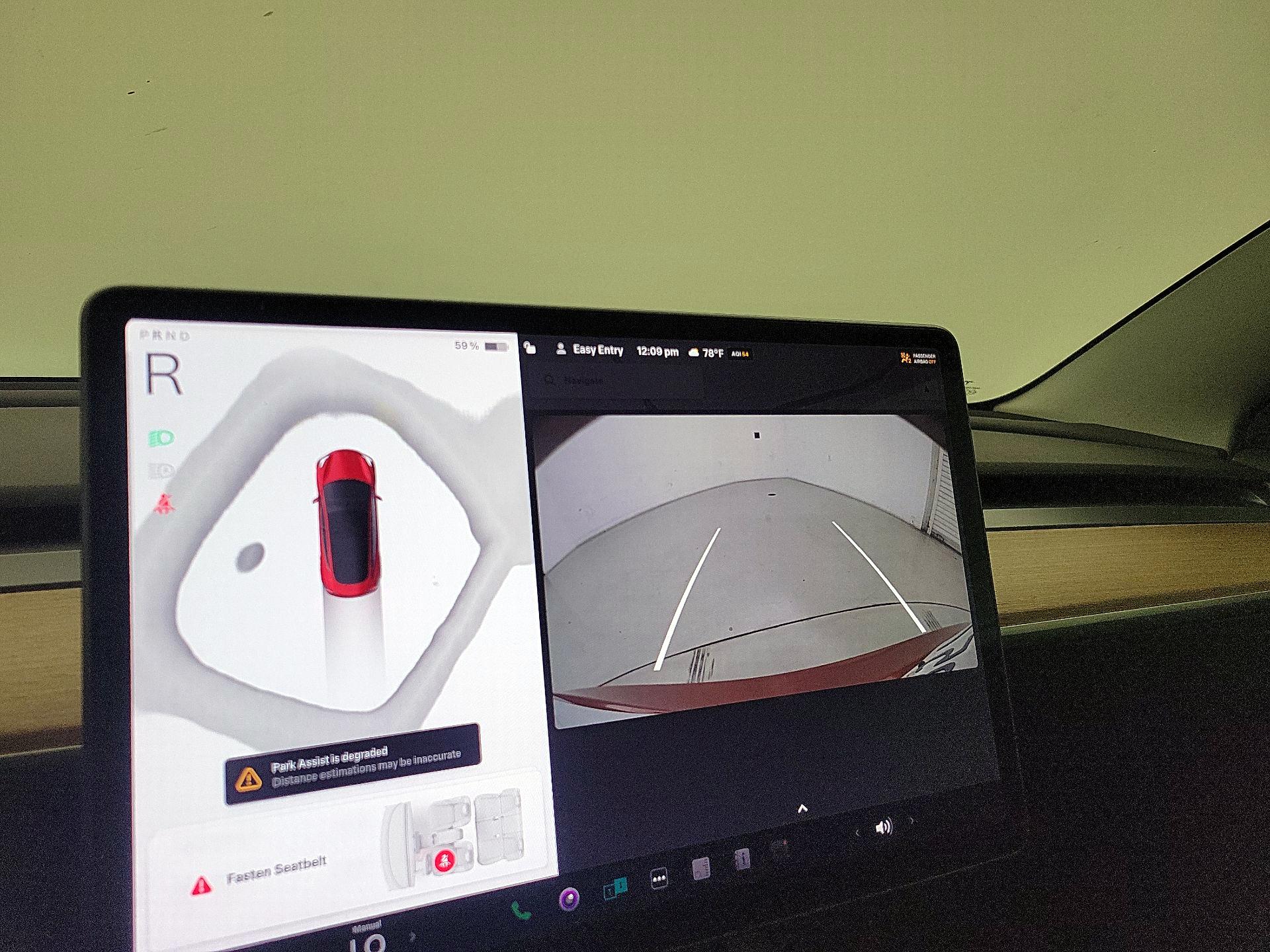 Thumbnail: 2022 Tesla Model 3 - 14