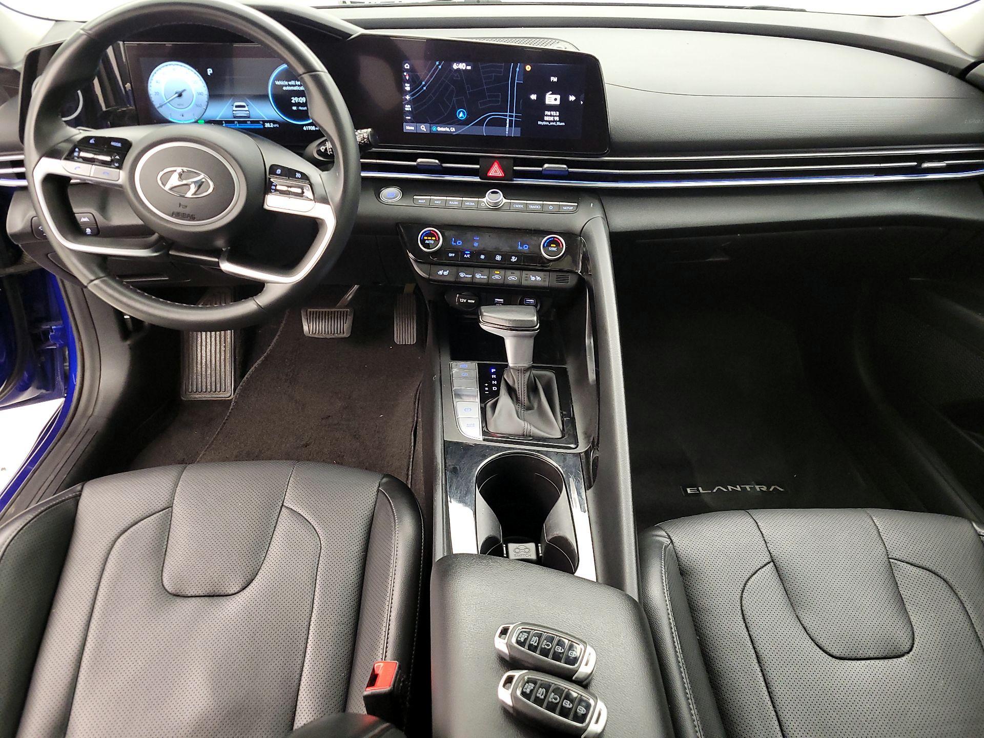 Thumbnail: 2023 Hyundai Elantra - 9