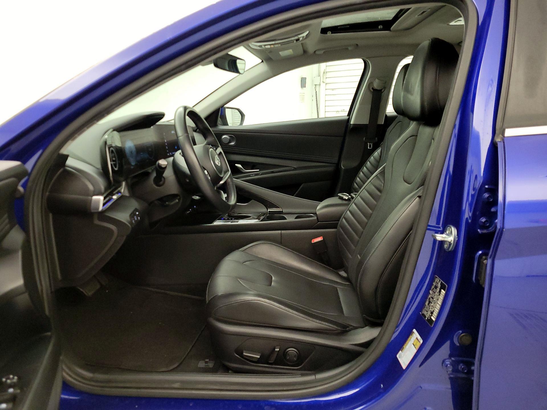 Thumbnail: 2023 Hyundai Elantra - 11