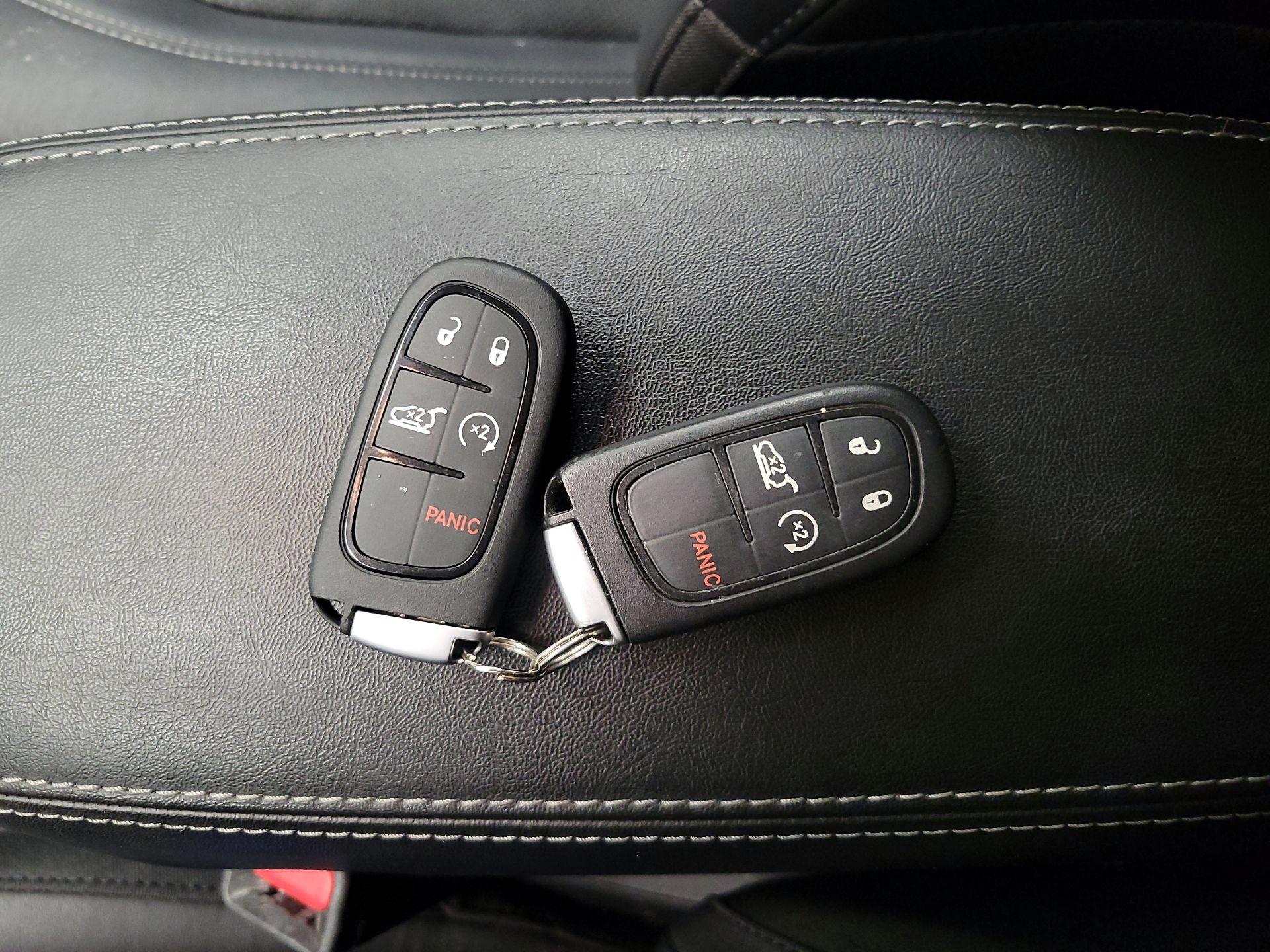 Thumbnail: 2021 Jeep Cherokee - 19