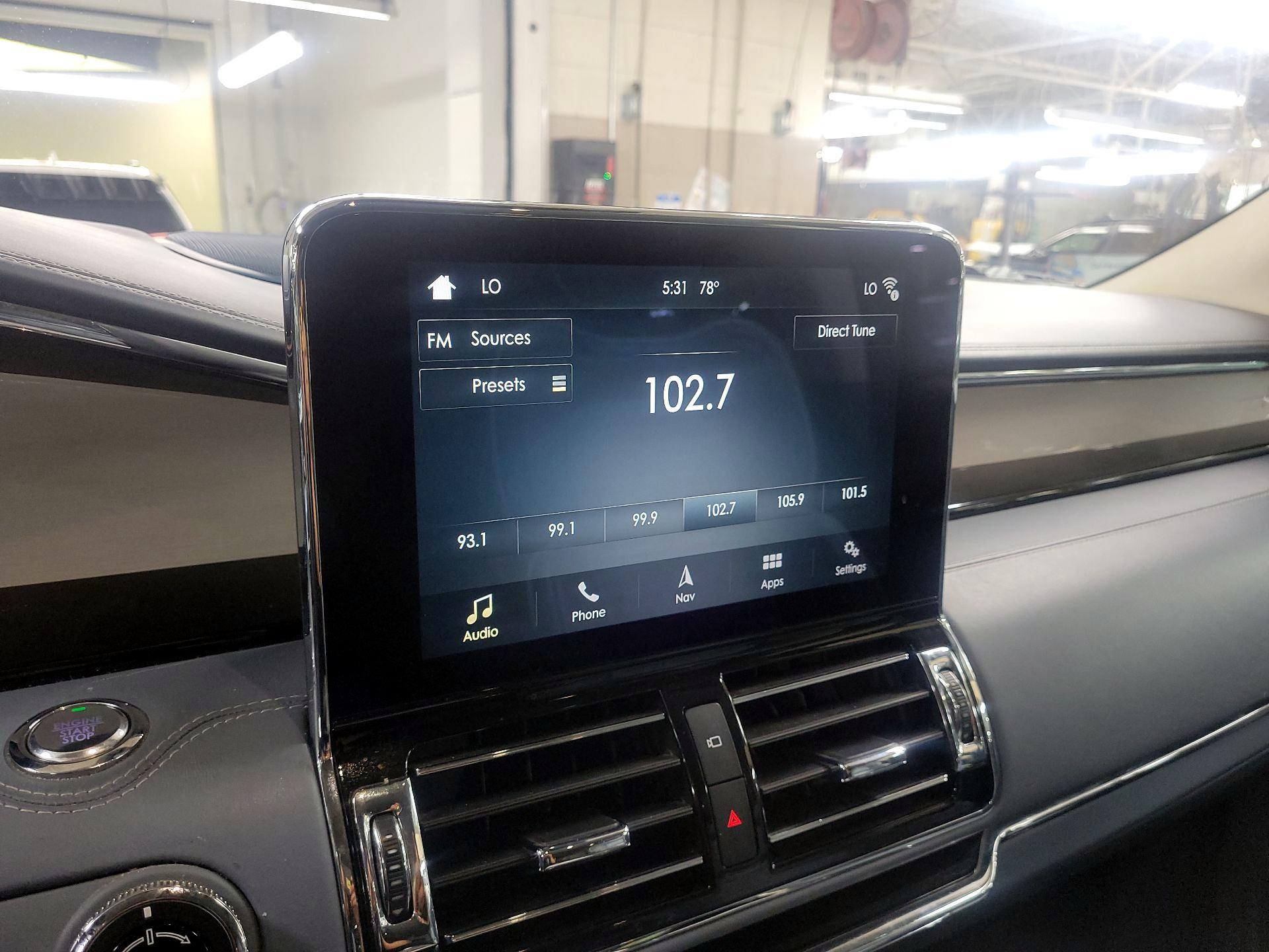 Thumbnail: 2019 Lincoln Navigator L - 14