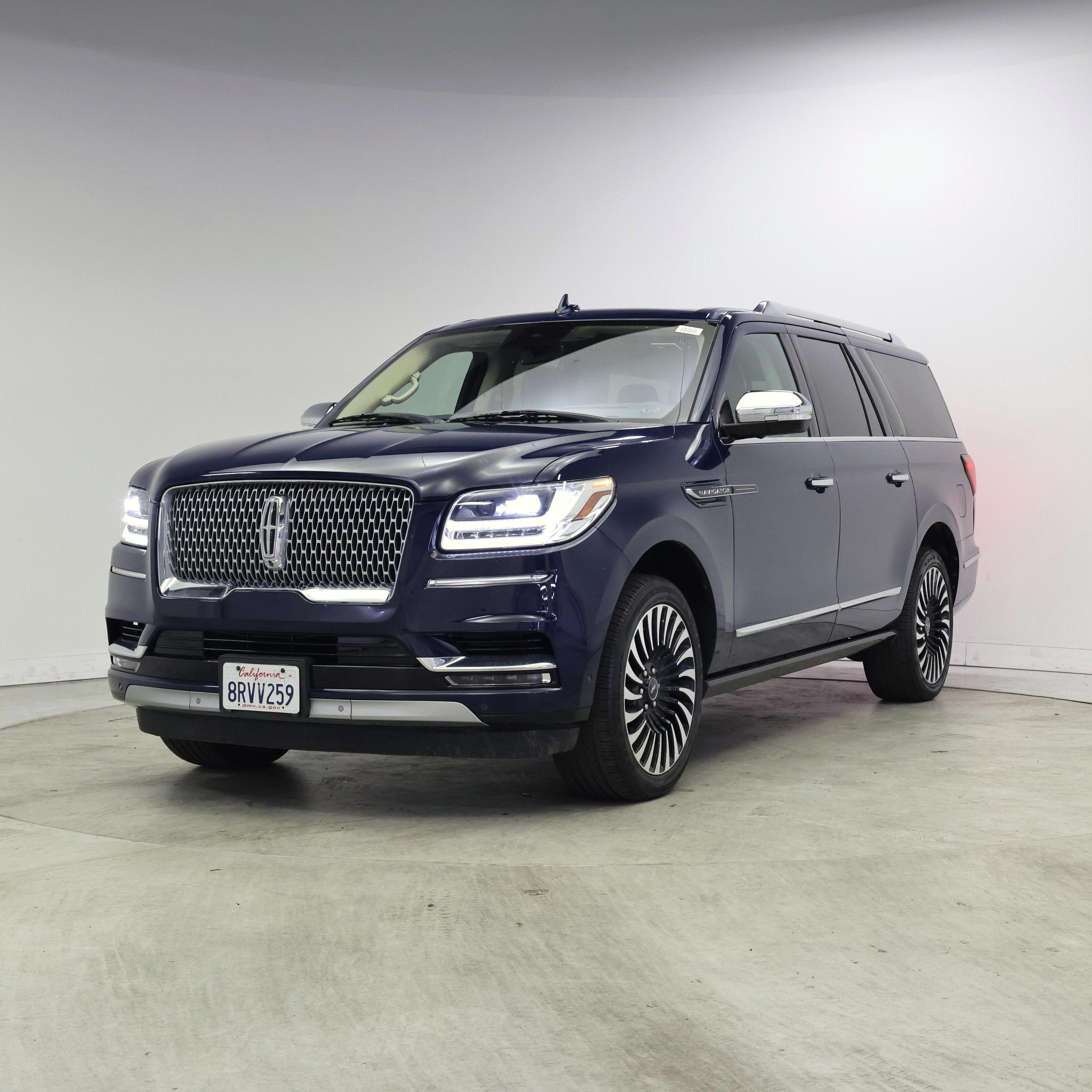 Thumbnail: 2019 Lincoln Navigator L - 4