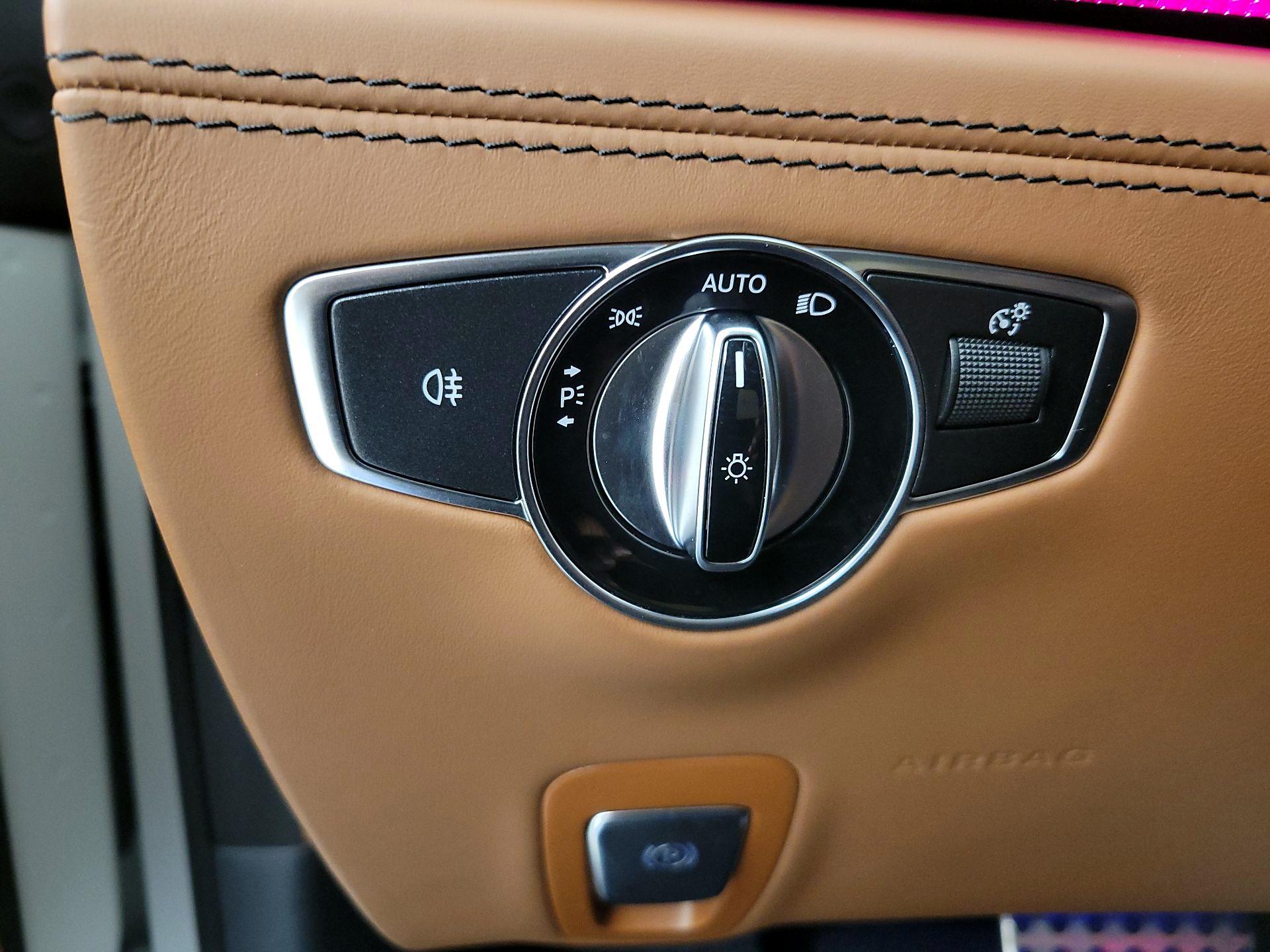 Thumbnail: 2023 Mercedes-Benz AMG GT - 13