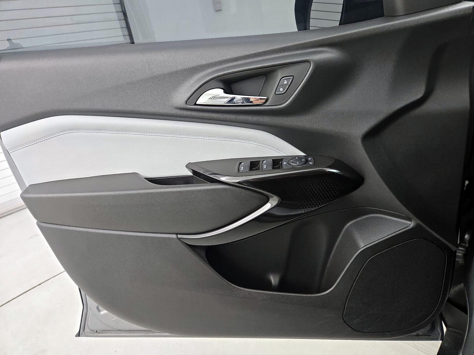 Thumbnail: 2024 Chevrolet Trax - 12