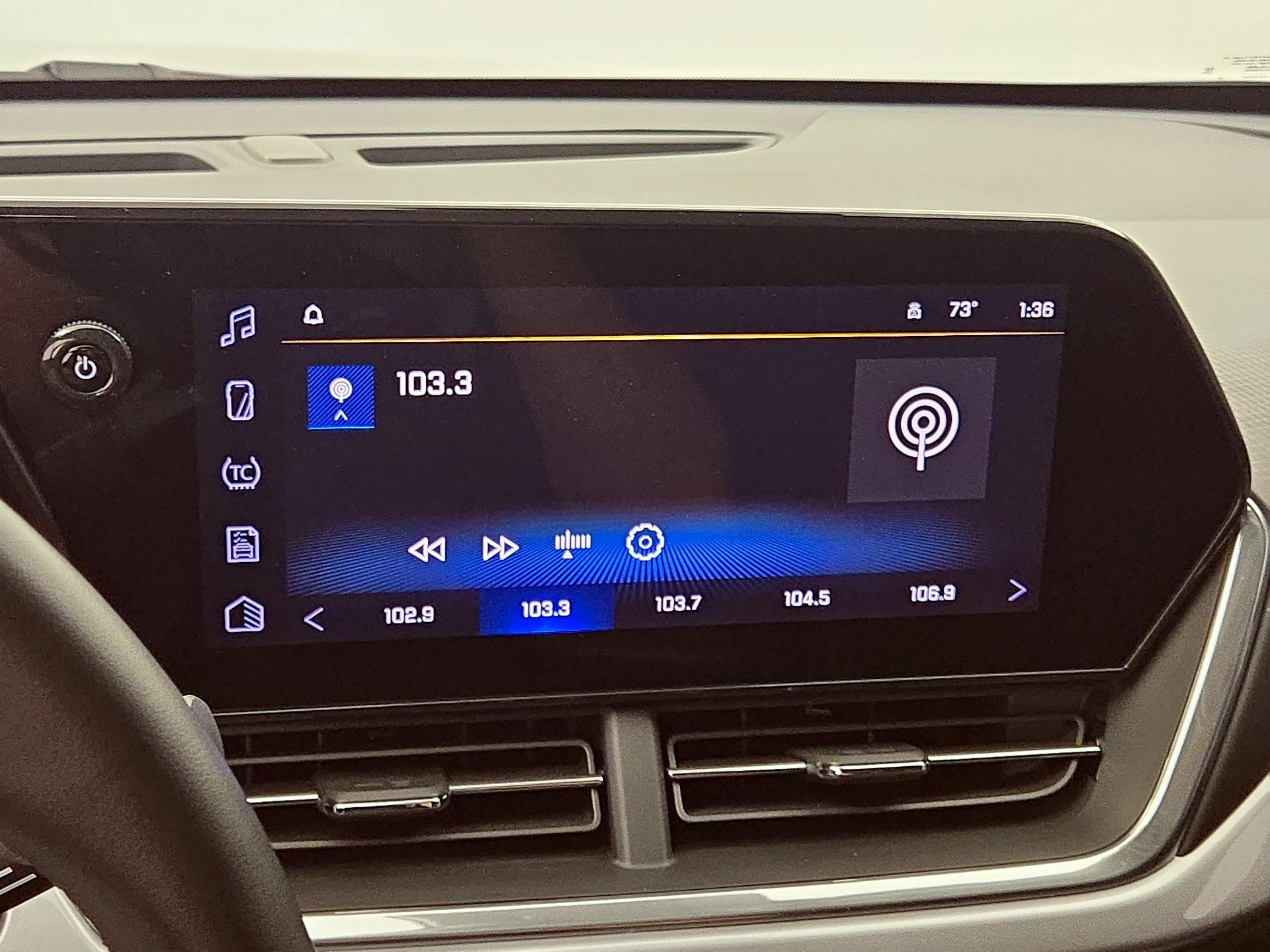 Thumbnail: 2024 Chevrolet Trax - 15