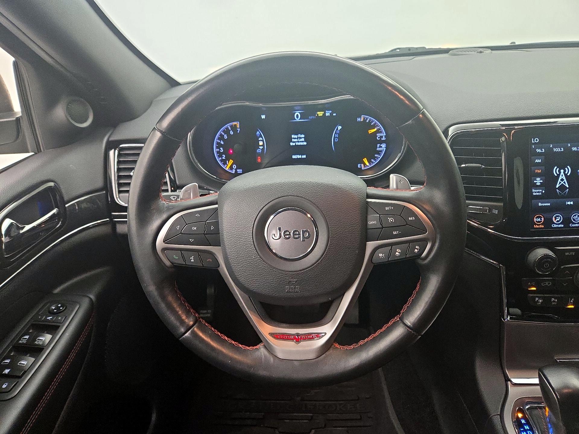 Thumbnail: 2020 Jeep Grand Cherokee - 10