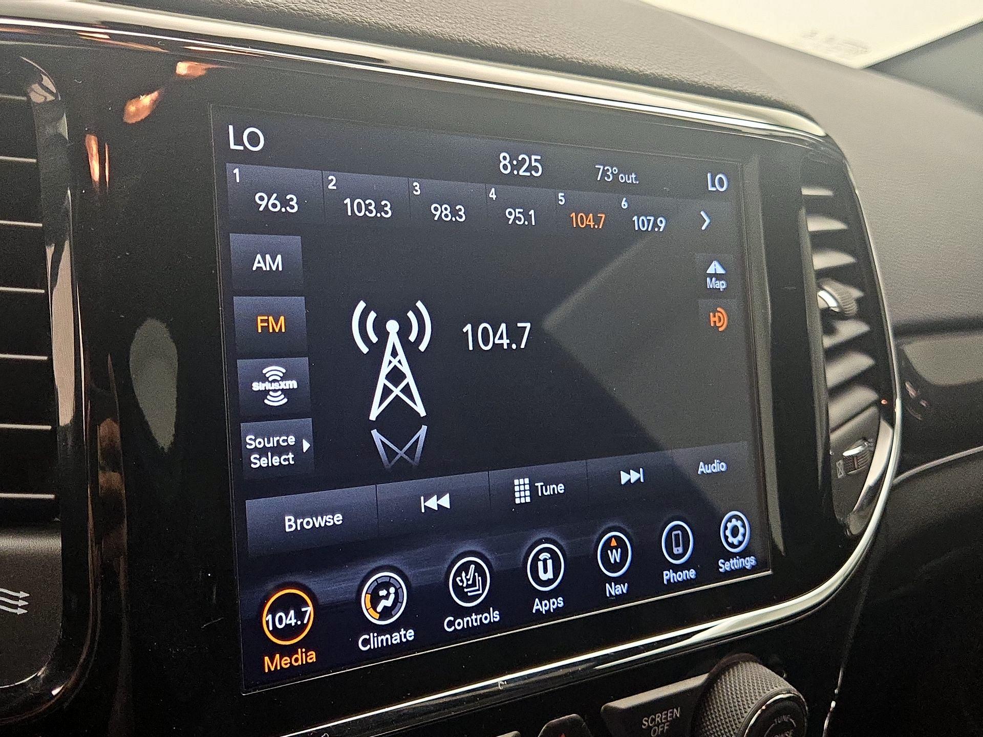Thumbnail: 2020 Jeep Grand Cherokee - 15
