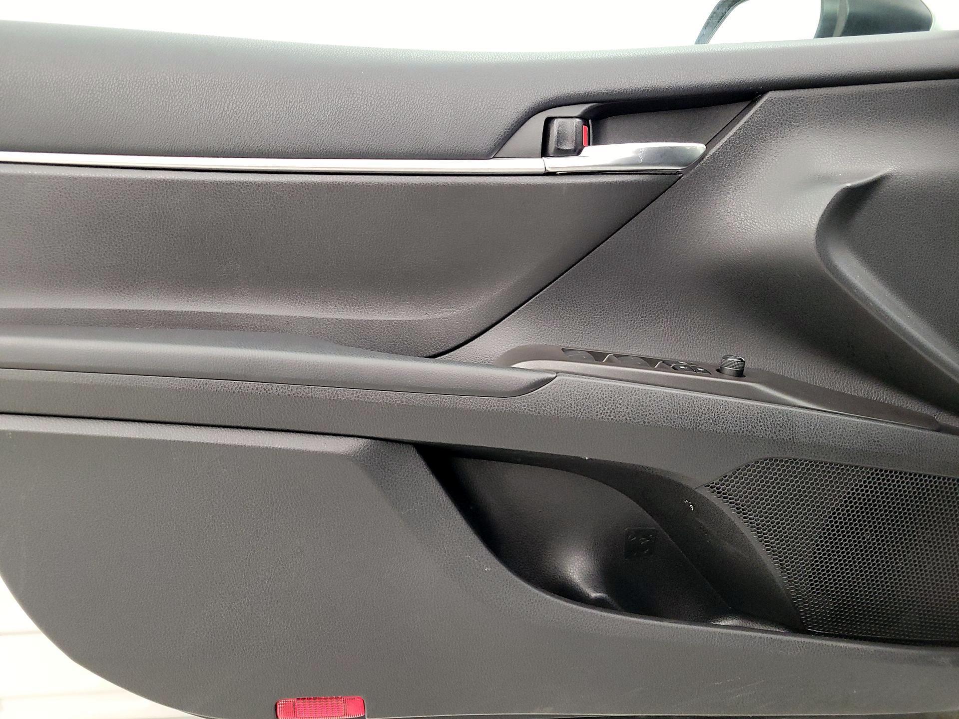 Thumbnail: 2023 Toyota Camry - 12