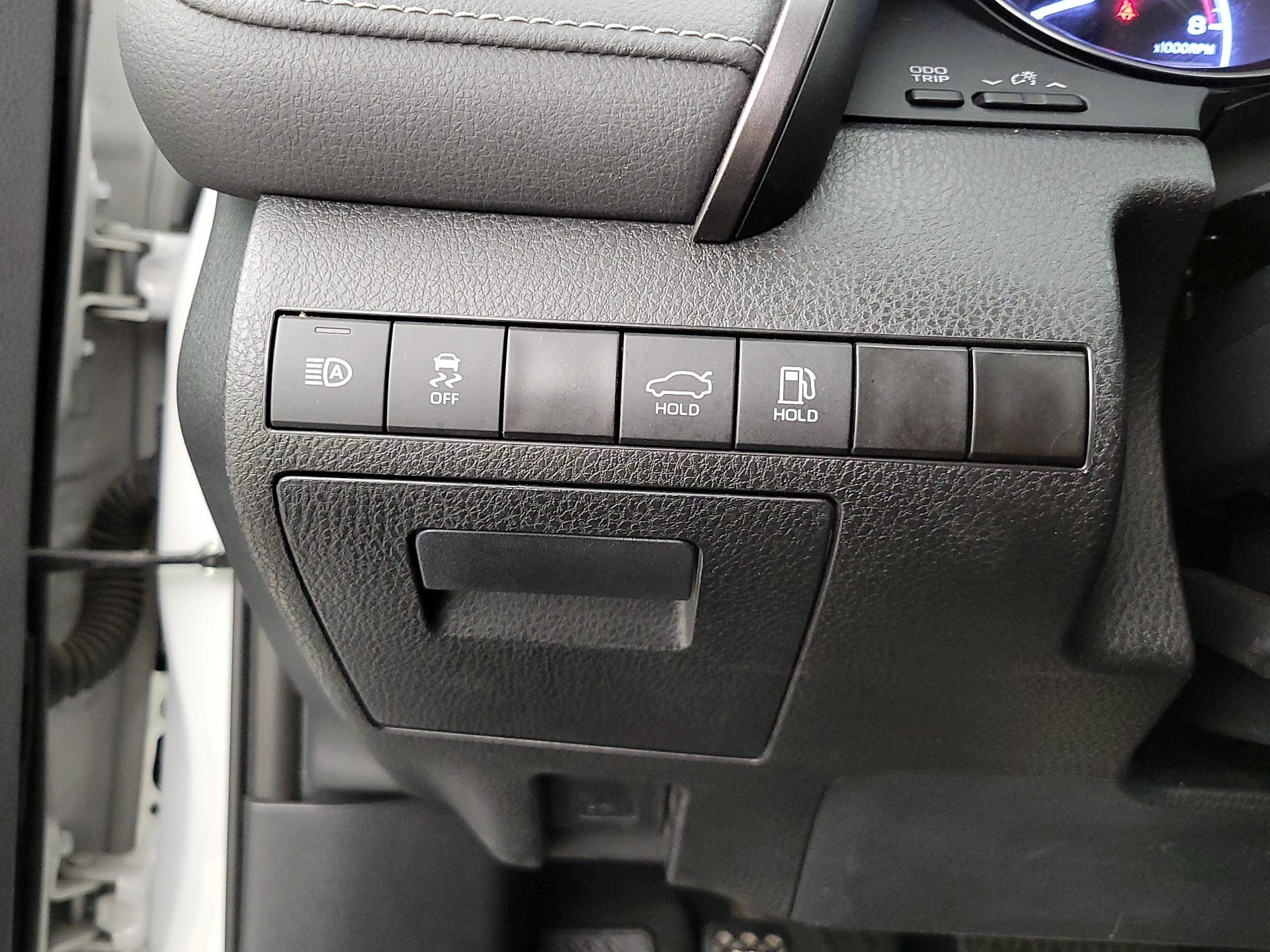 Thumbnail: 2023 Toyota Camry - 13