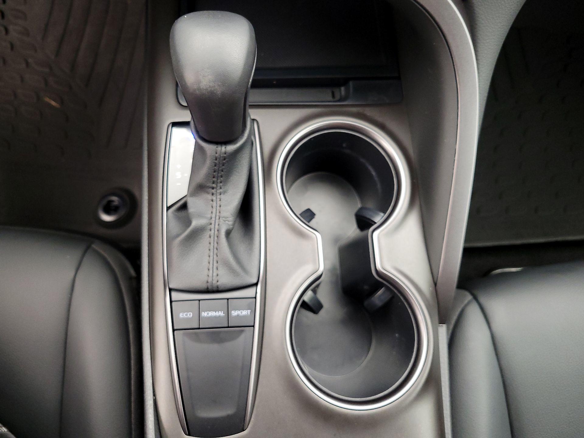 Thumbnail: 2023 Toyota Camry - 17