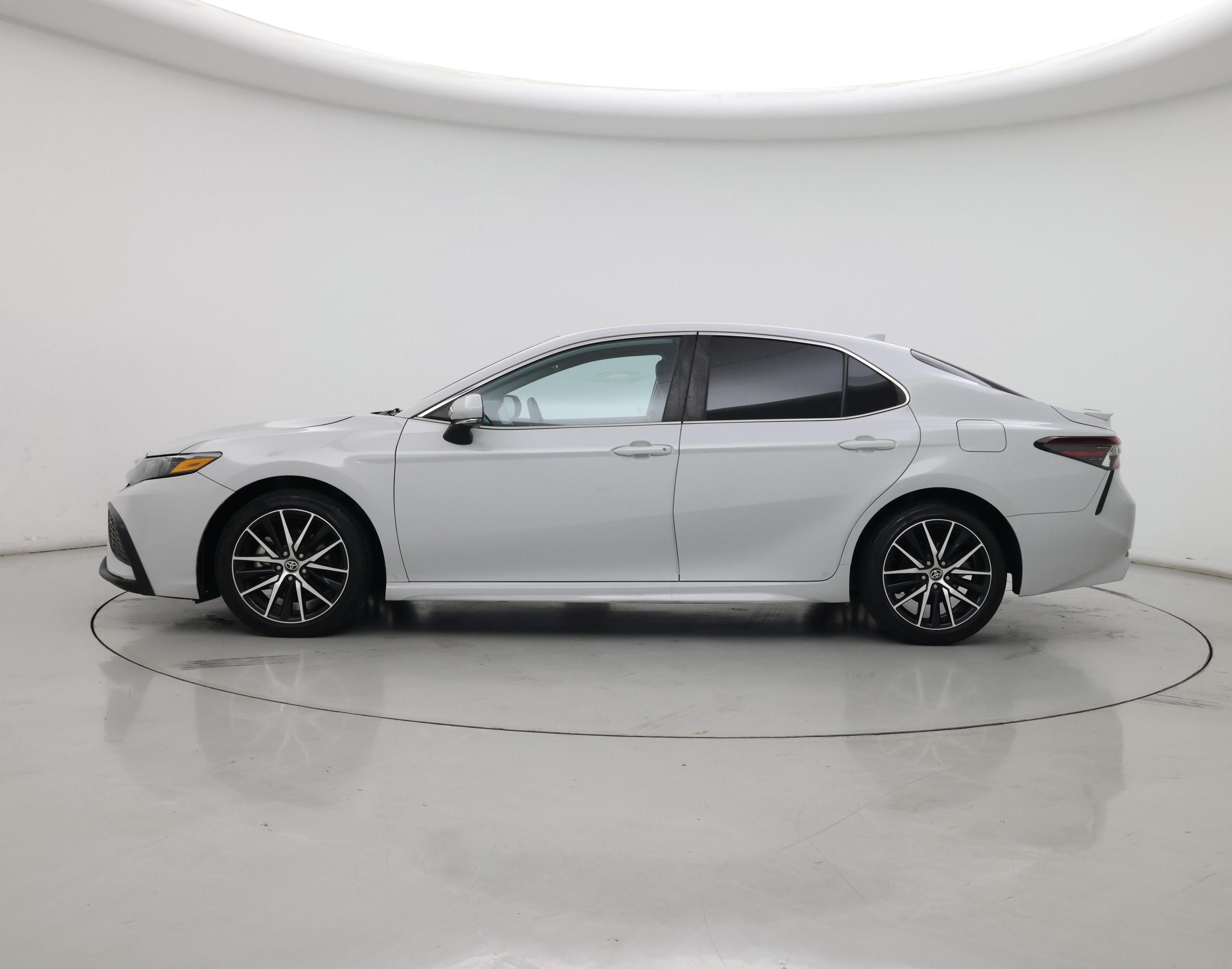 Thumbnail: 2023 Toyota Camry - 3