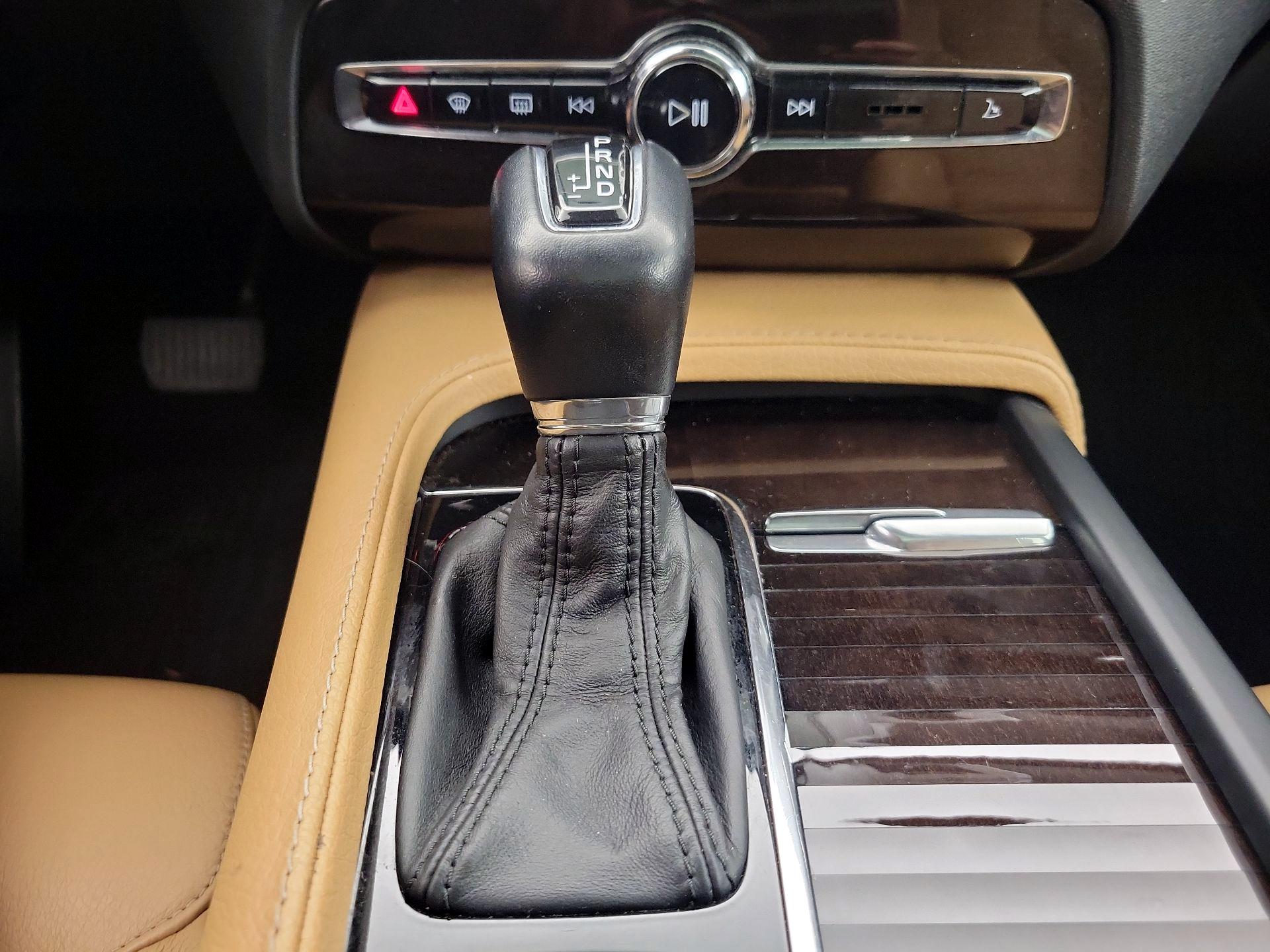 Thumbnail: 2019 Volvo XC90 - 18