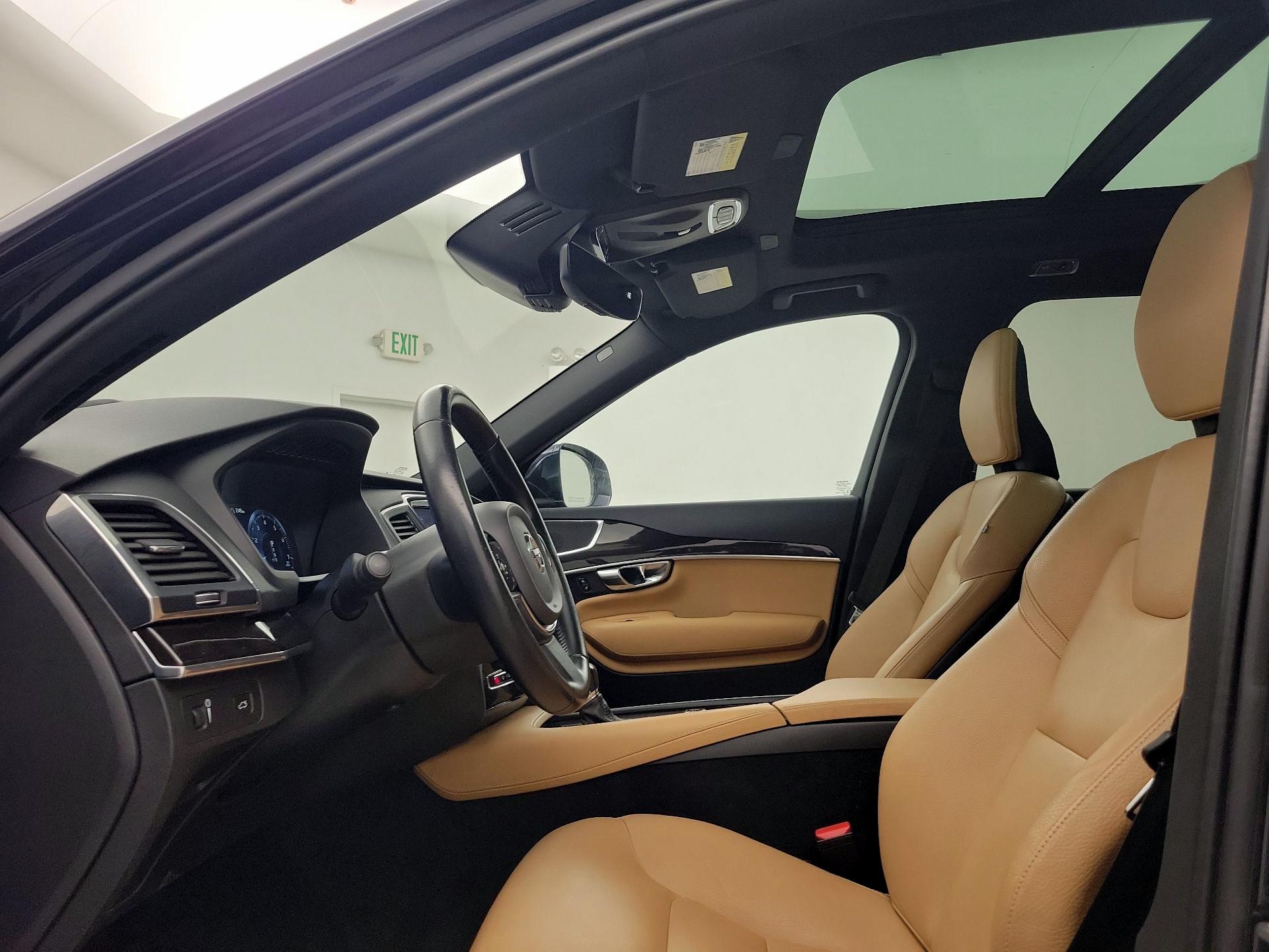 Thumbnail: 2019 Volvo XC90 - 20