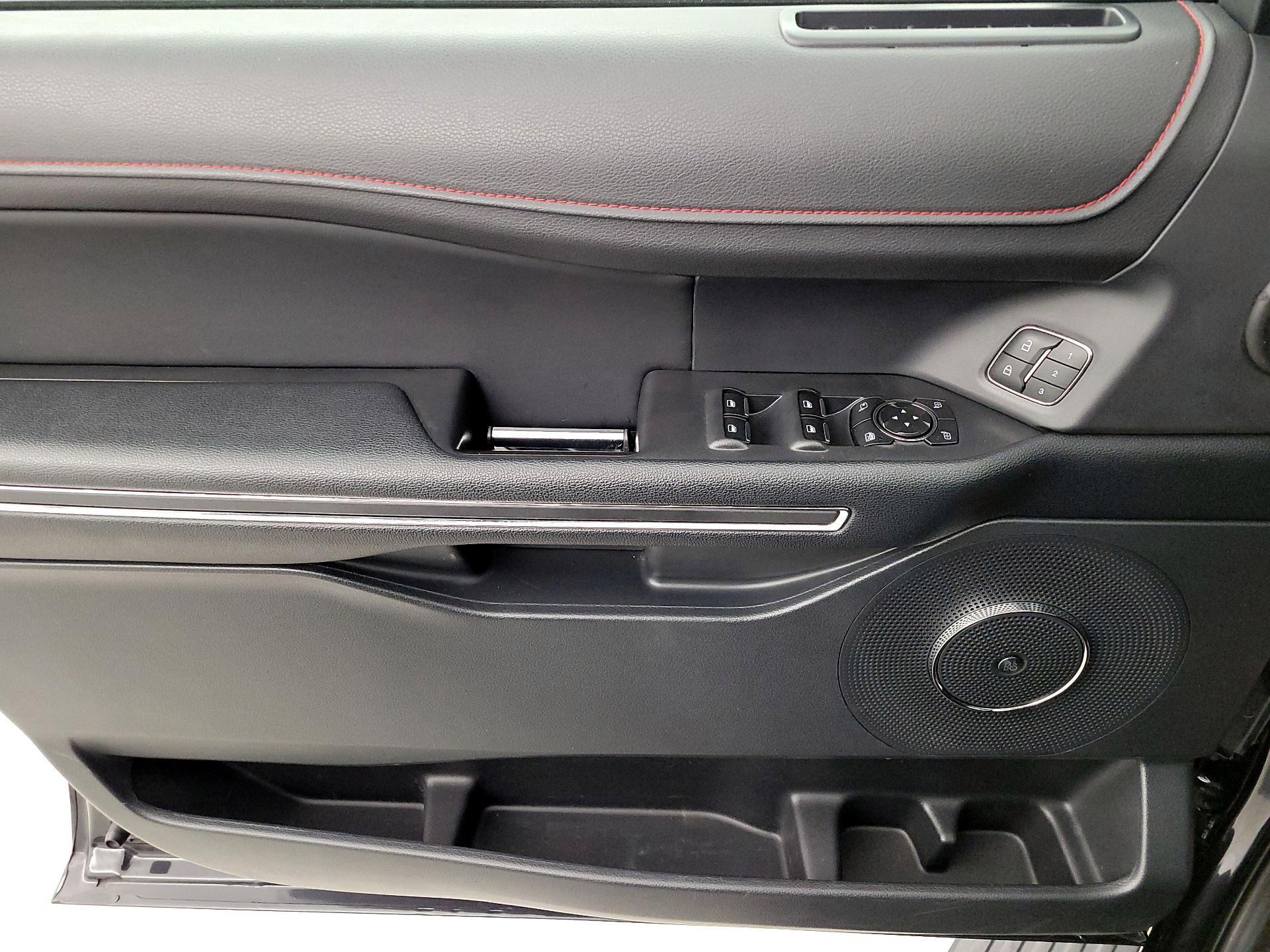 Thumbnail: 2022 Ford Expedition MAX - 12