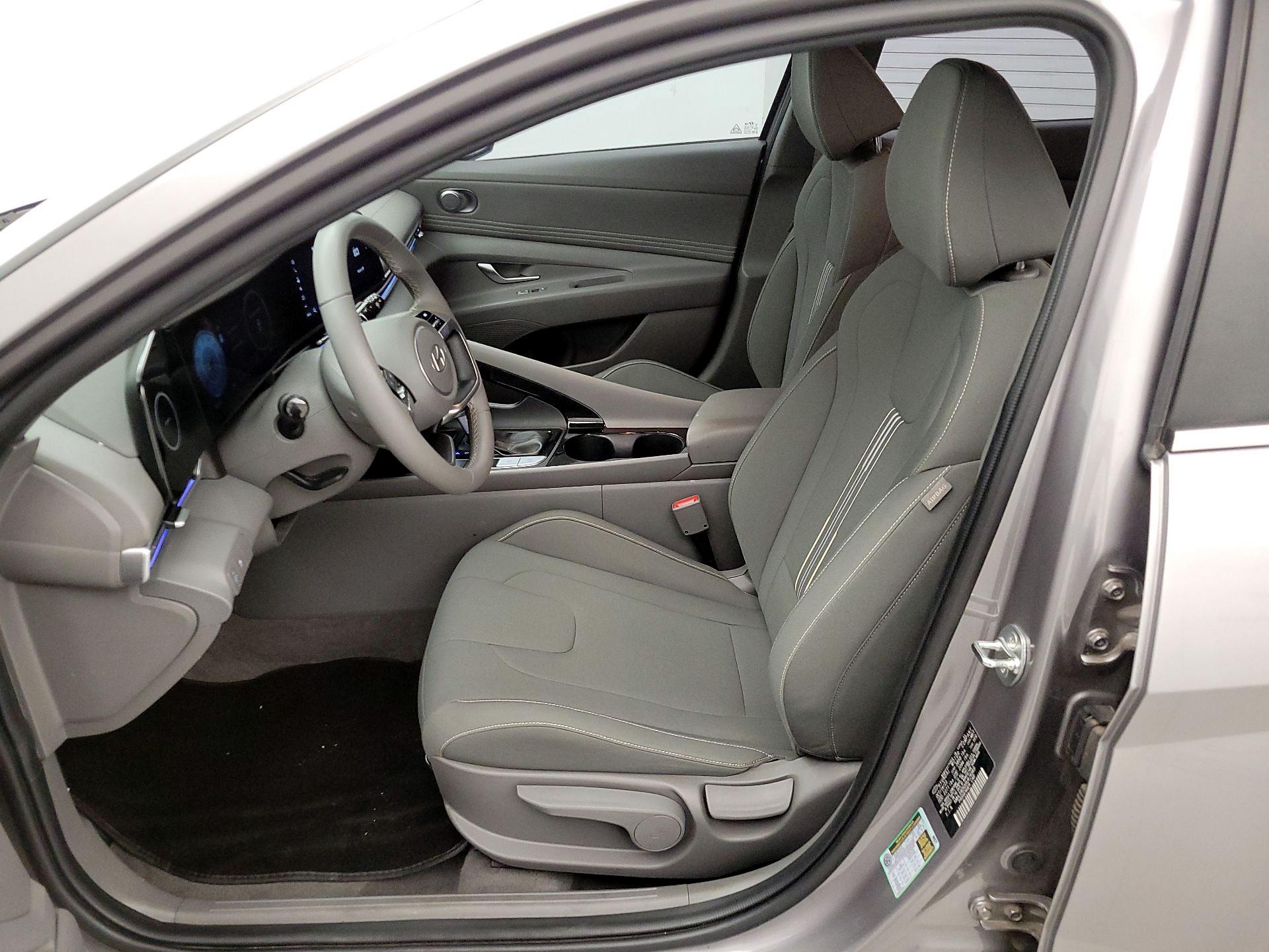 Thumbnail: 2024 Hyundai Elantra - 11