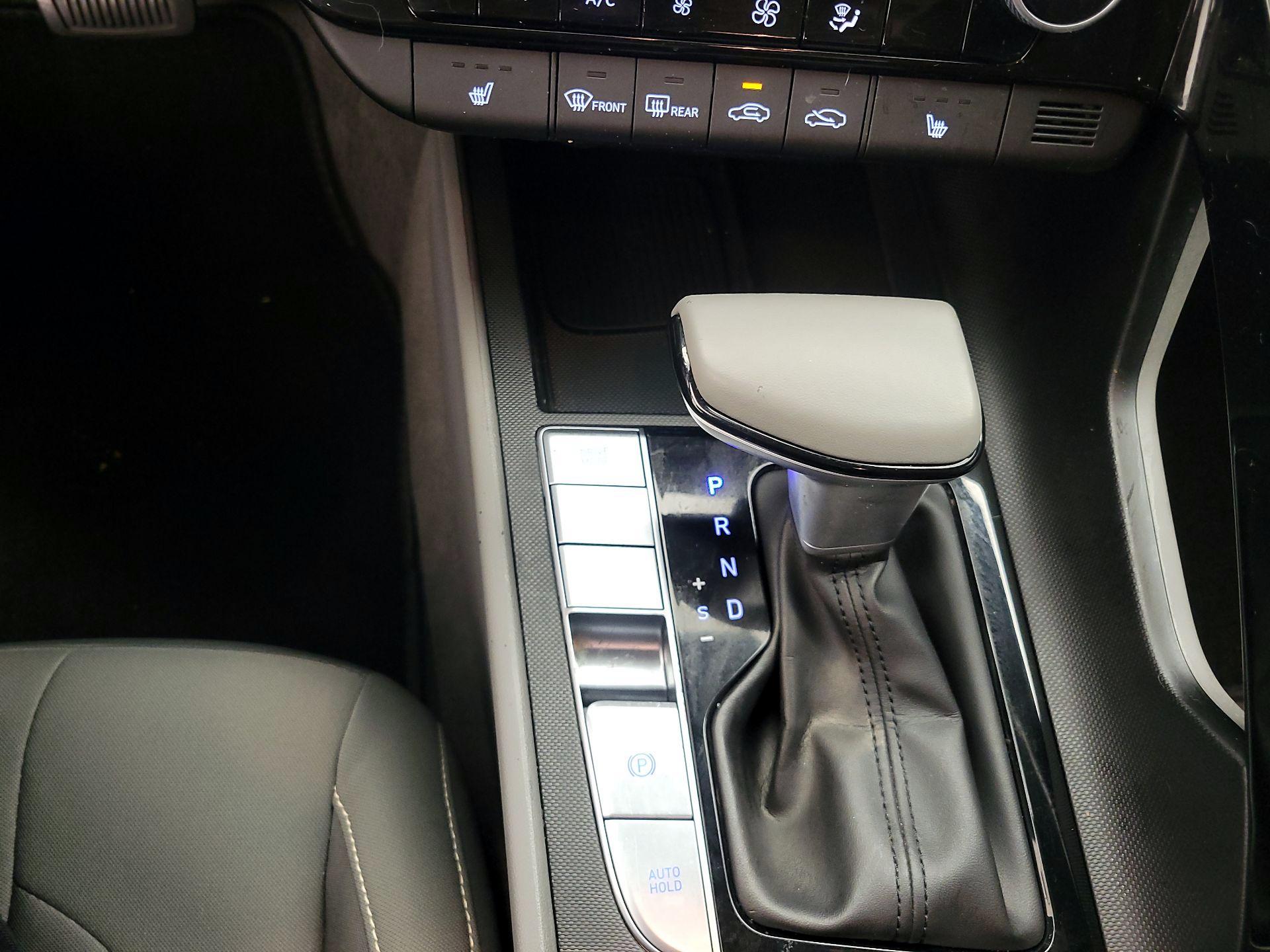 Thumbnail: 2024 Hyundai Elantra - 18