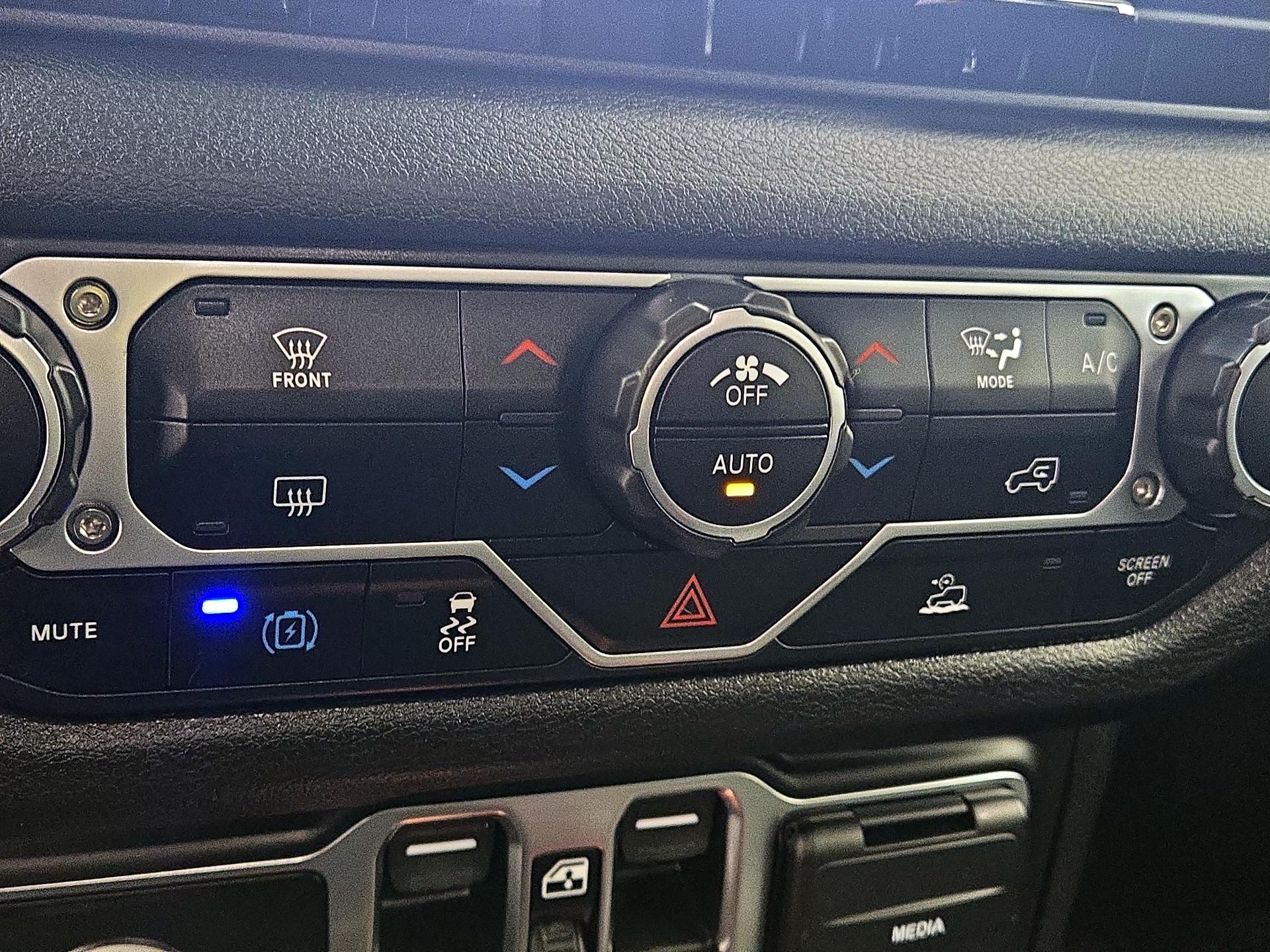 Thumbnail: 2024 Jeep Wrangler - 16