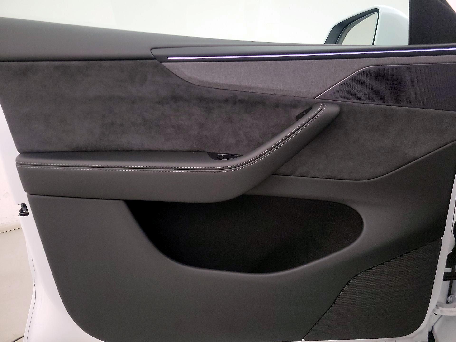 Thumbnail: 2026 Tesla Model Y - 12