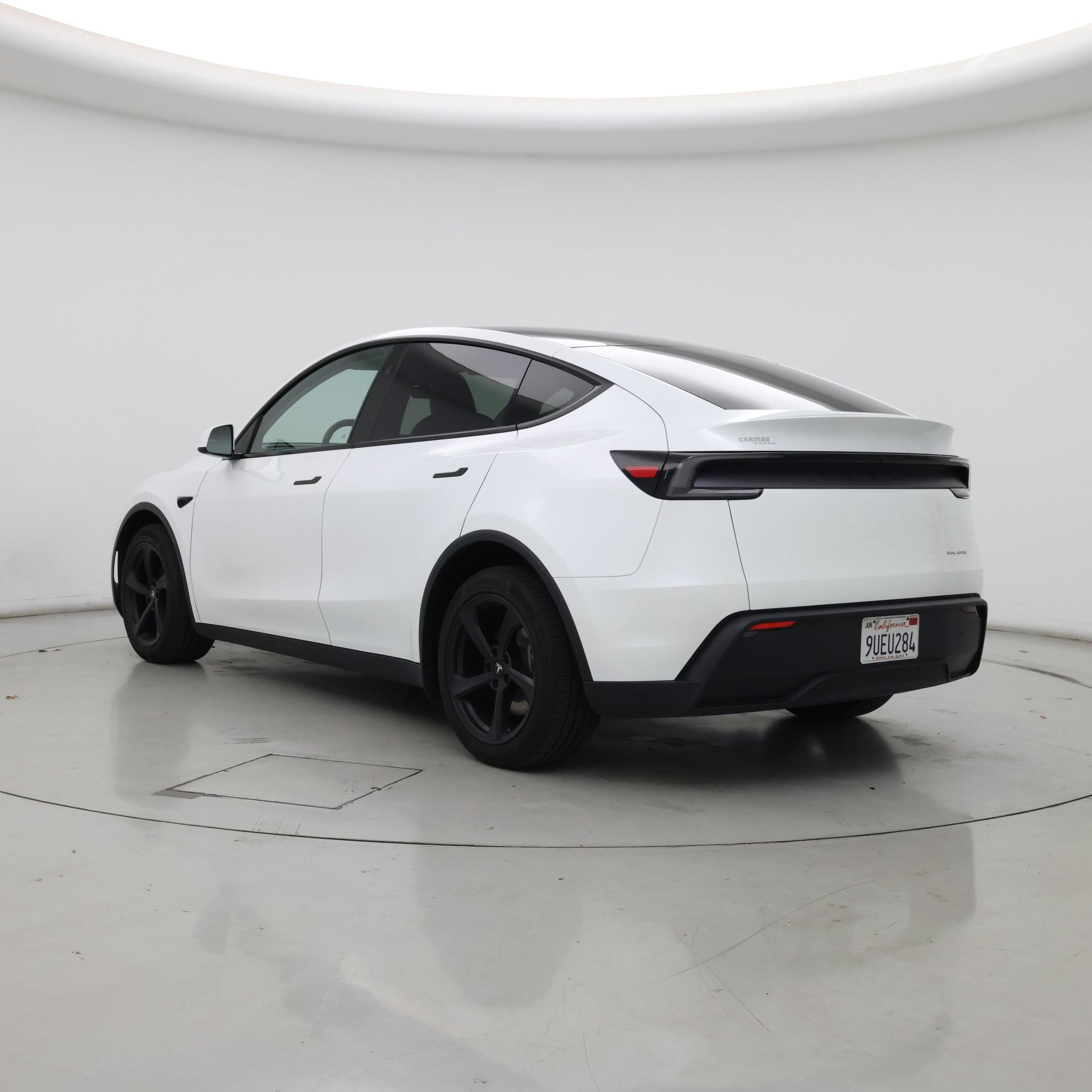 Thumbnail: 2026 Tesla Model Y - 2