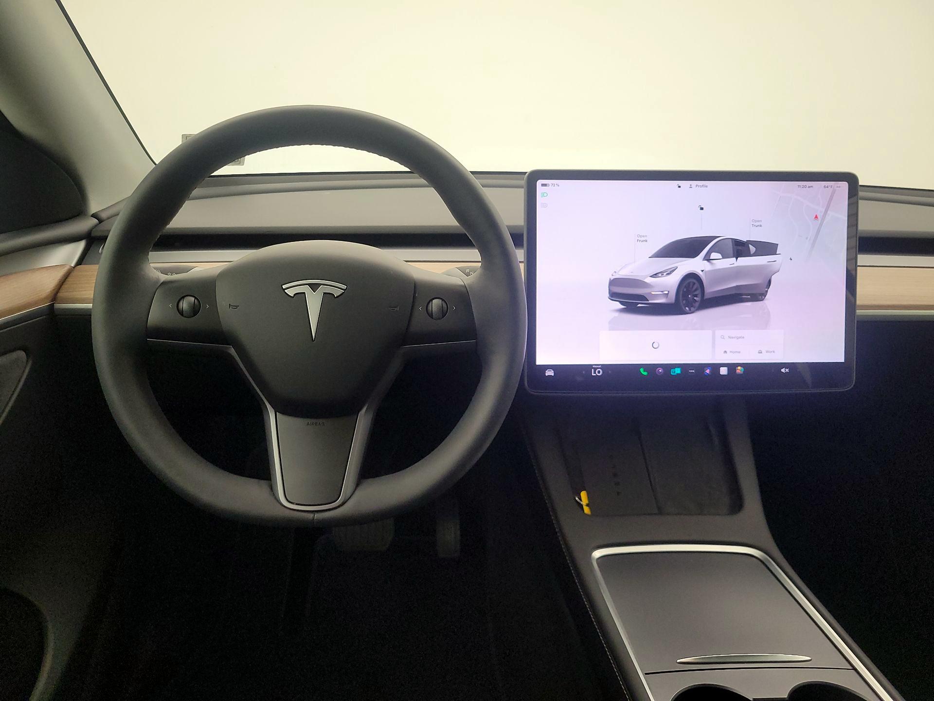 Thumbnail: 2023 Tesla Model Y - 10