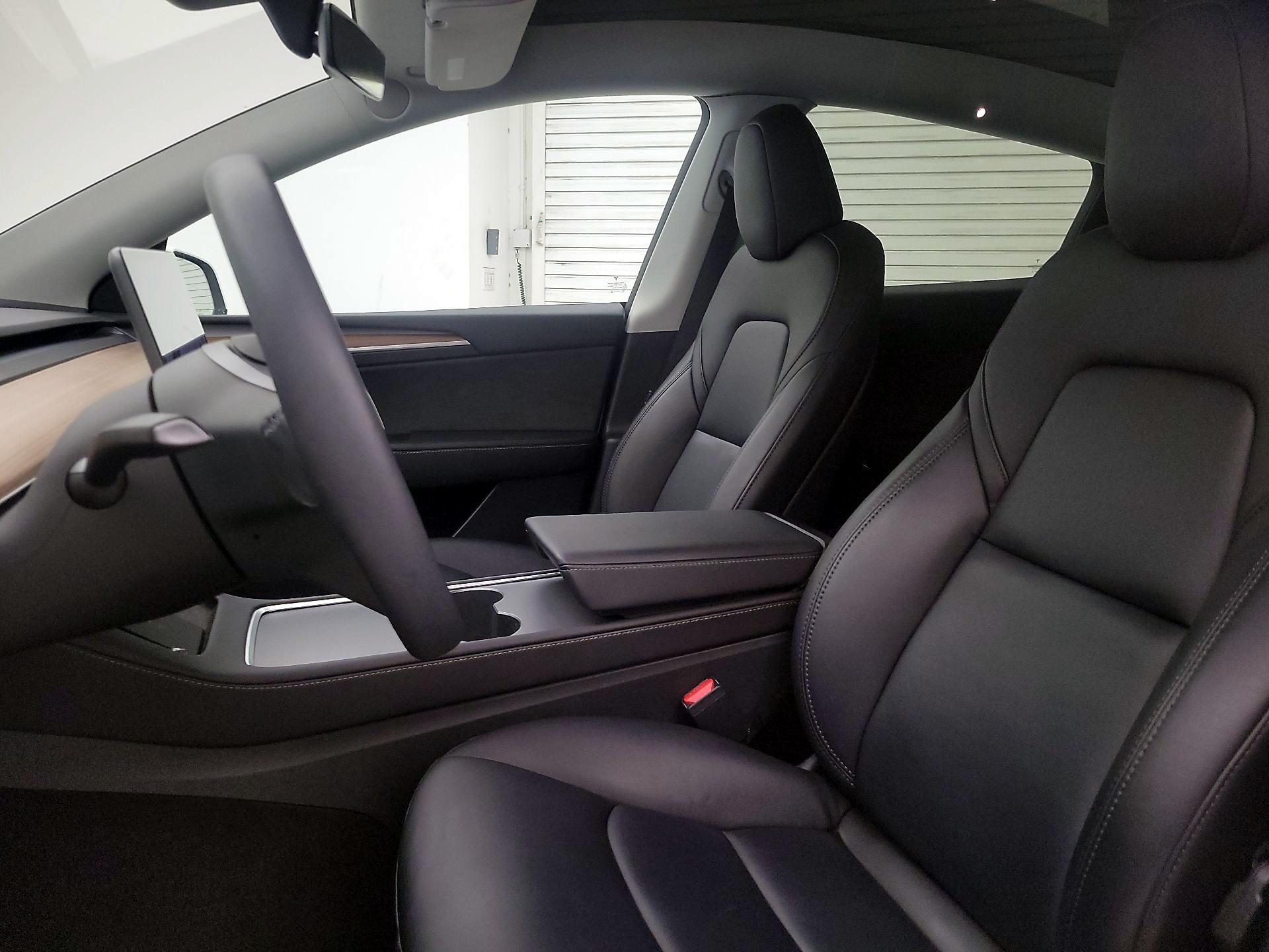 Thumbnail: 2023 Tesla Model Y - 11