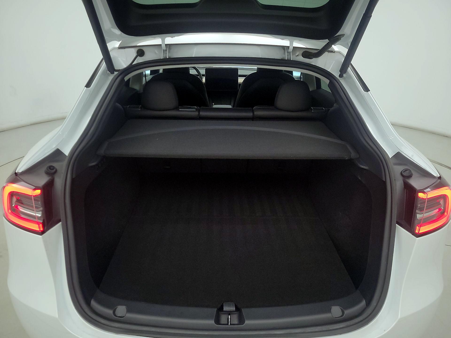 Thumbnail: 2023 Tesla Model Y - 19