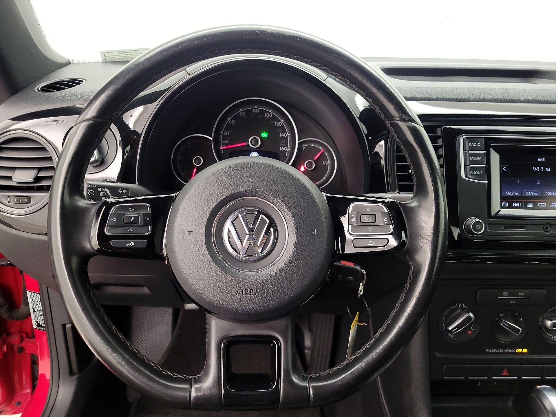 Thumbnail: 2018 Volkswagen Beetle - 10