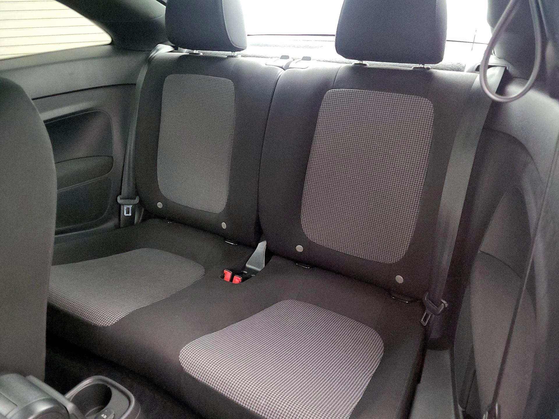 Thumbnail: 2018 Volkswagen Beetle - 19