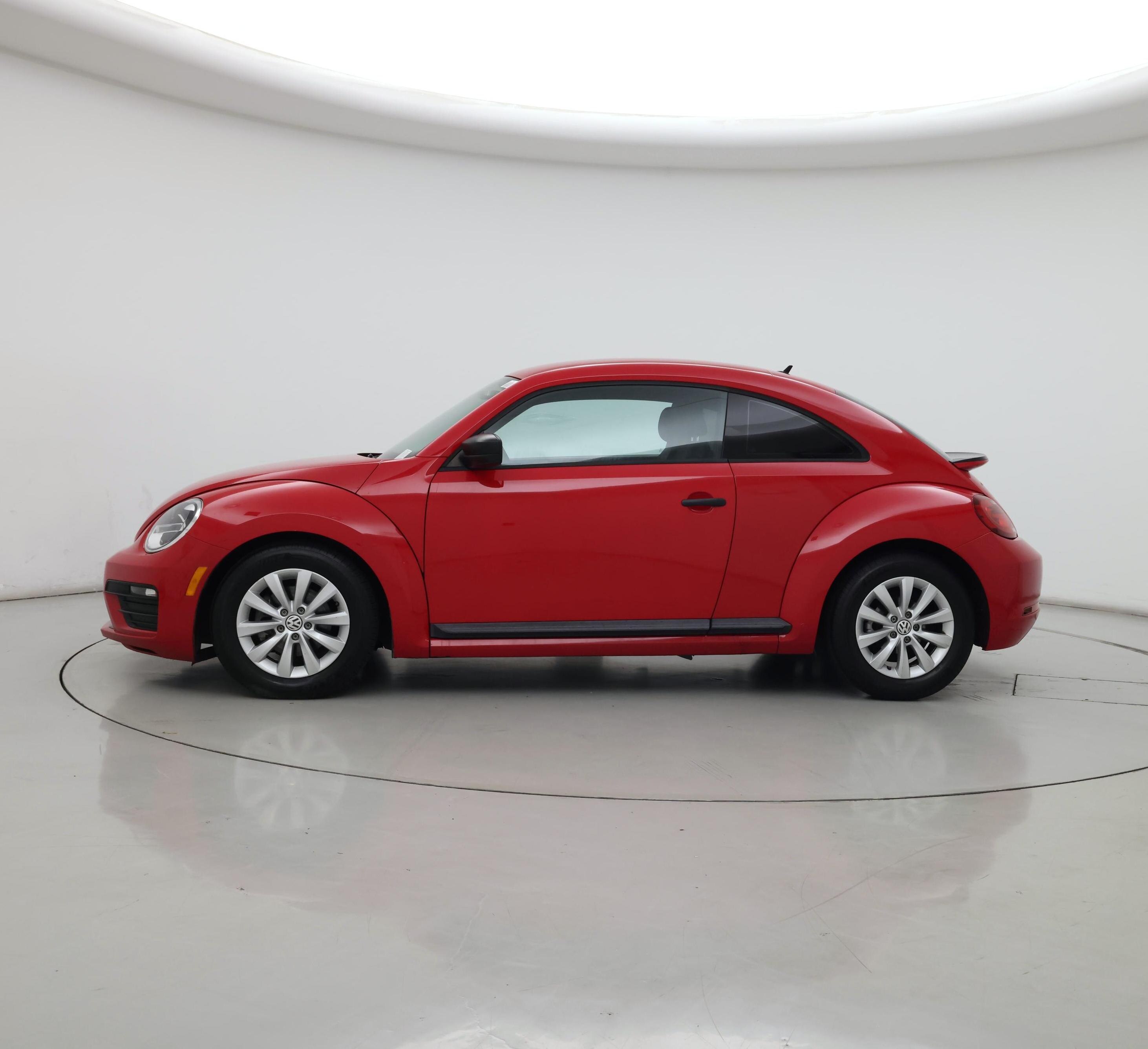 Thumbnail: 2018 Volkswagen Beetle - 3