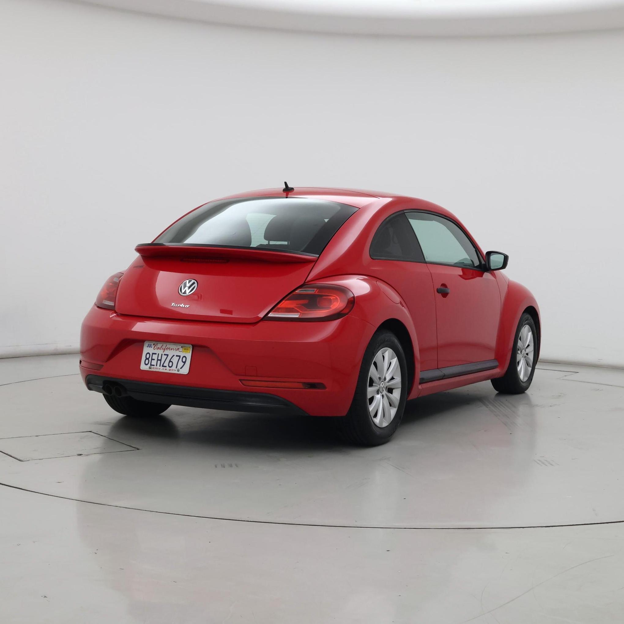 Thumbnail: 2018 Volkswagen Beetle - 8