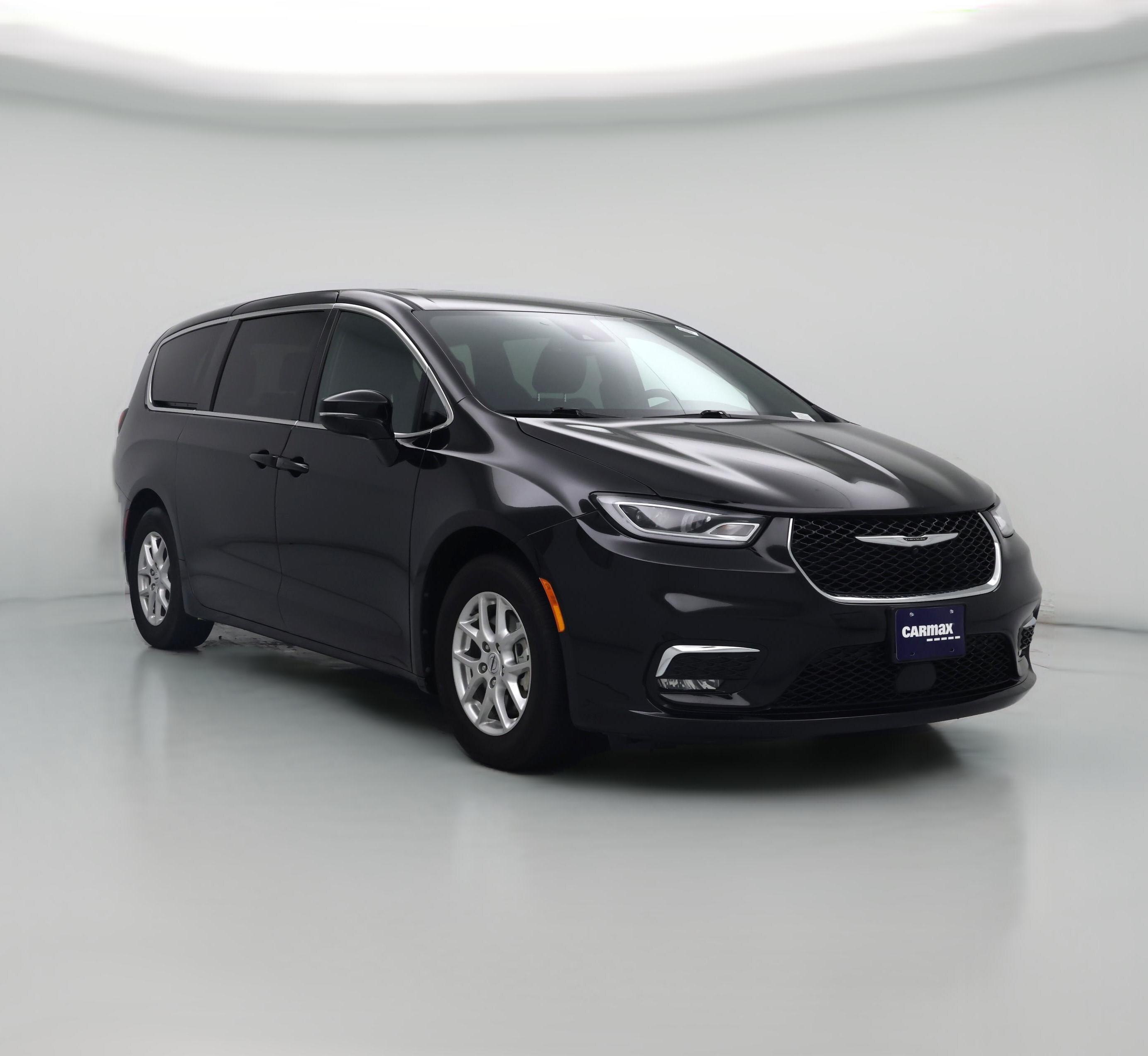 Thumbnail: 2025 Chrysler Pacifica - 1