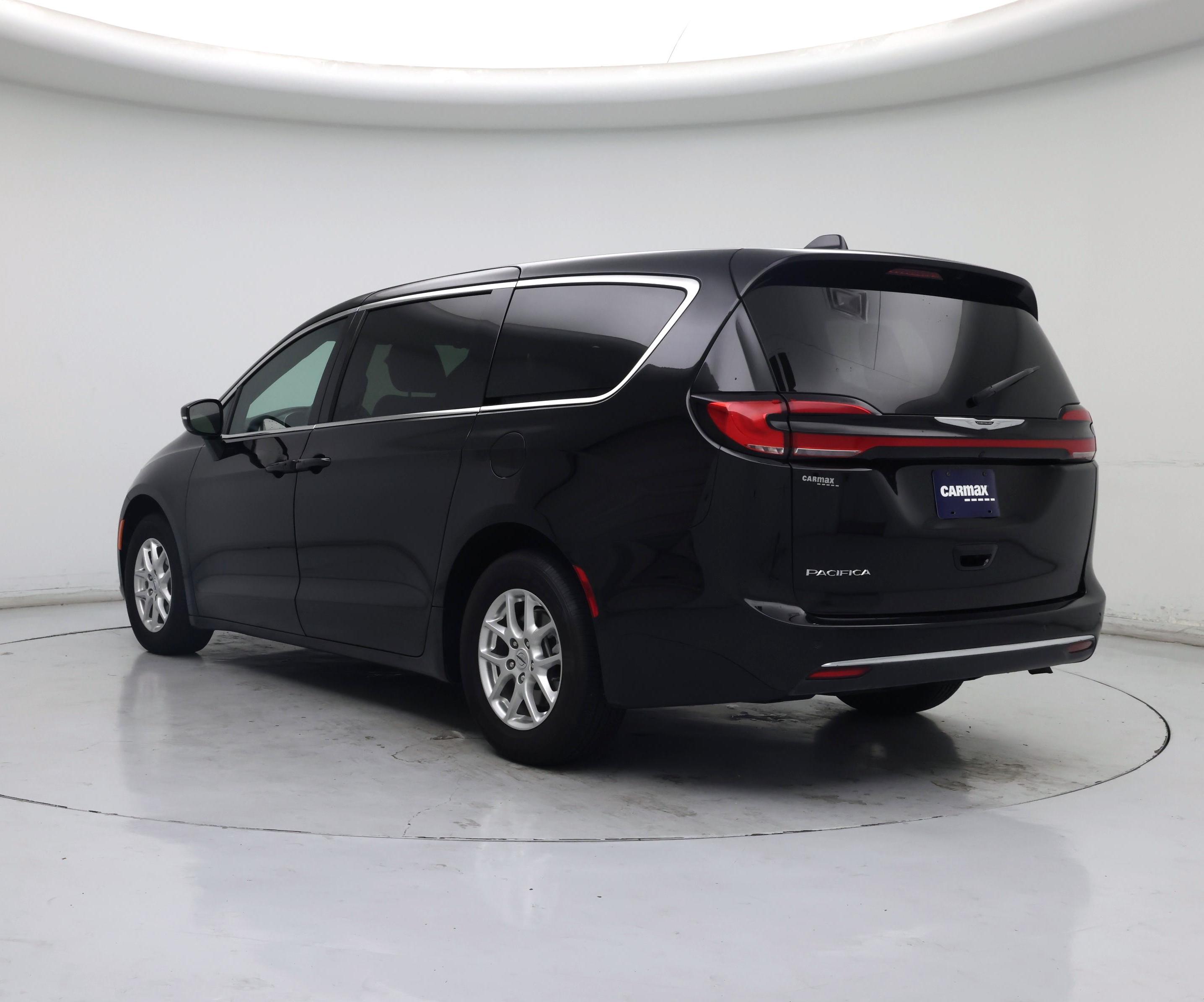 Thumbnail: 2025 Chrysler Pacifica - 2
