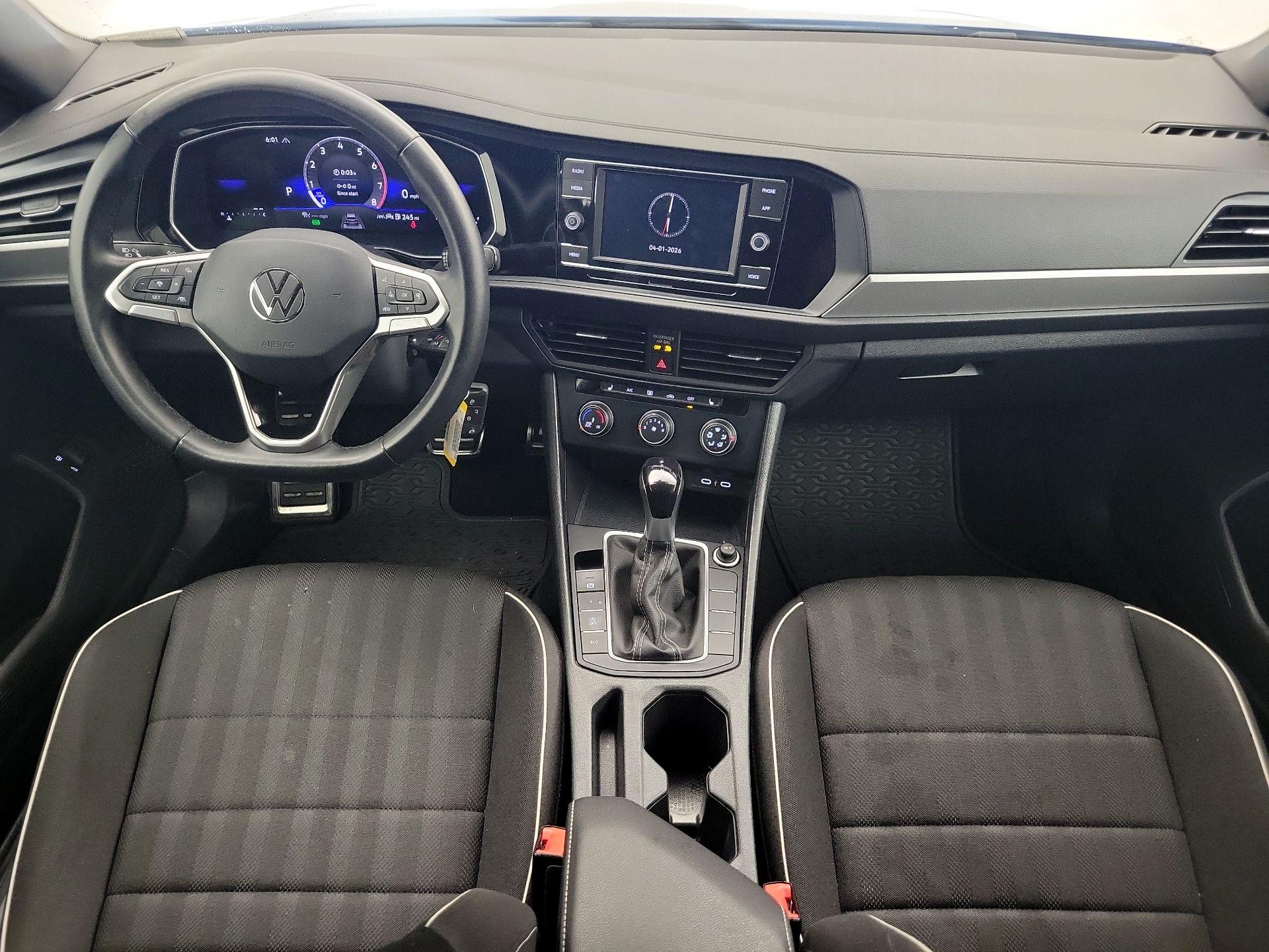 Thumbnail: 2024 Volkswagen Jetta - 9