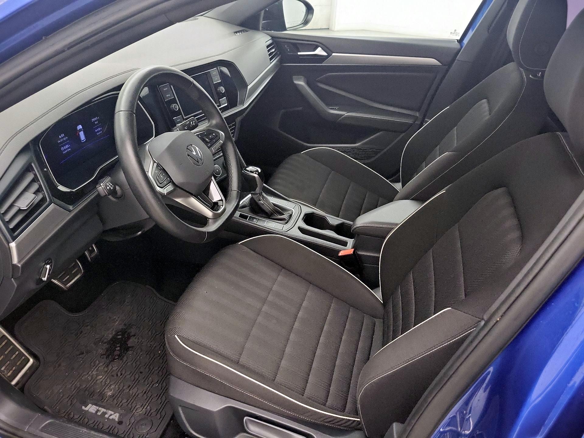 Thumbnail: 2024 Volkswagen Jetta - 11