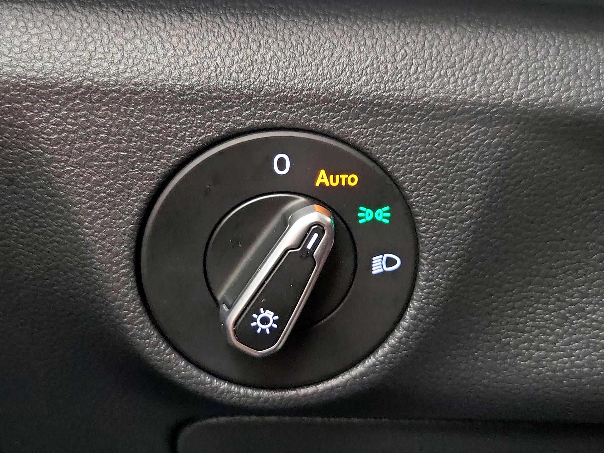 Thumbnail: 2024 Volkswagen Jetta - 13