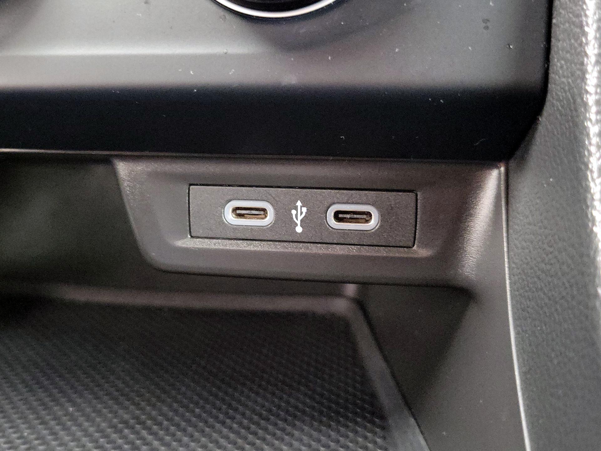 Thumbnail: 2024 Volkswagen Jetta - 18