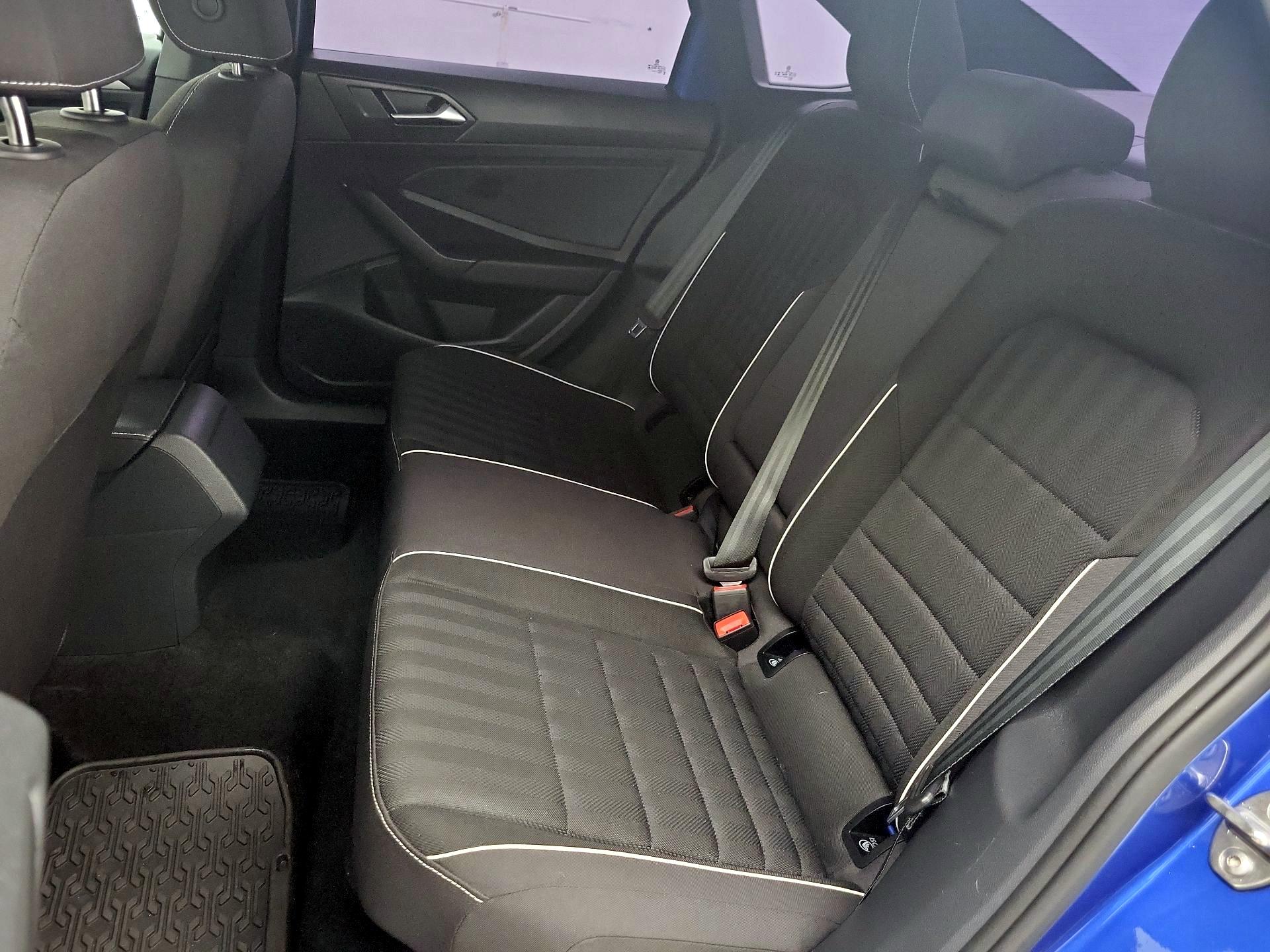 Thumbnail: 2024 Volkswagen Jetta - 19