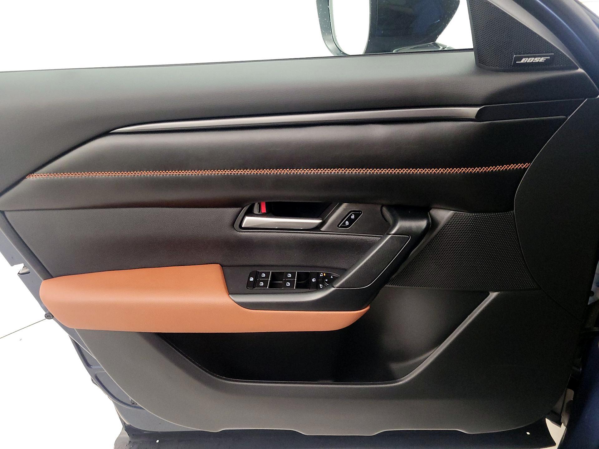 Thumbnail: 2025 Mazda CX-50 - 12