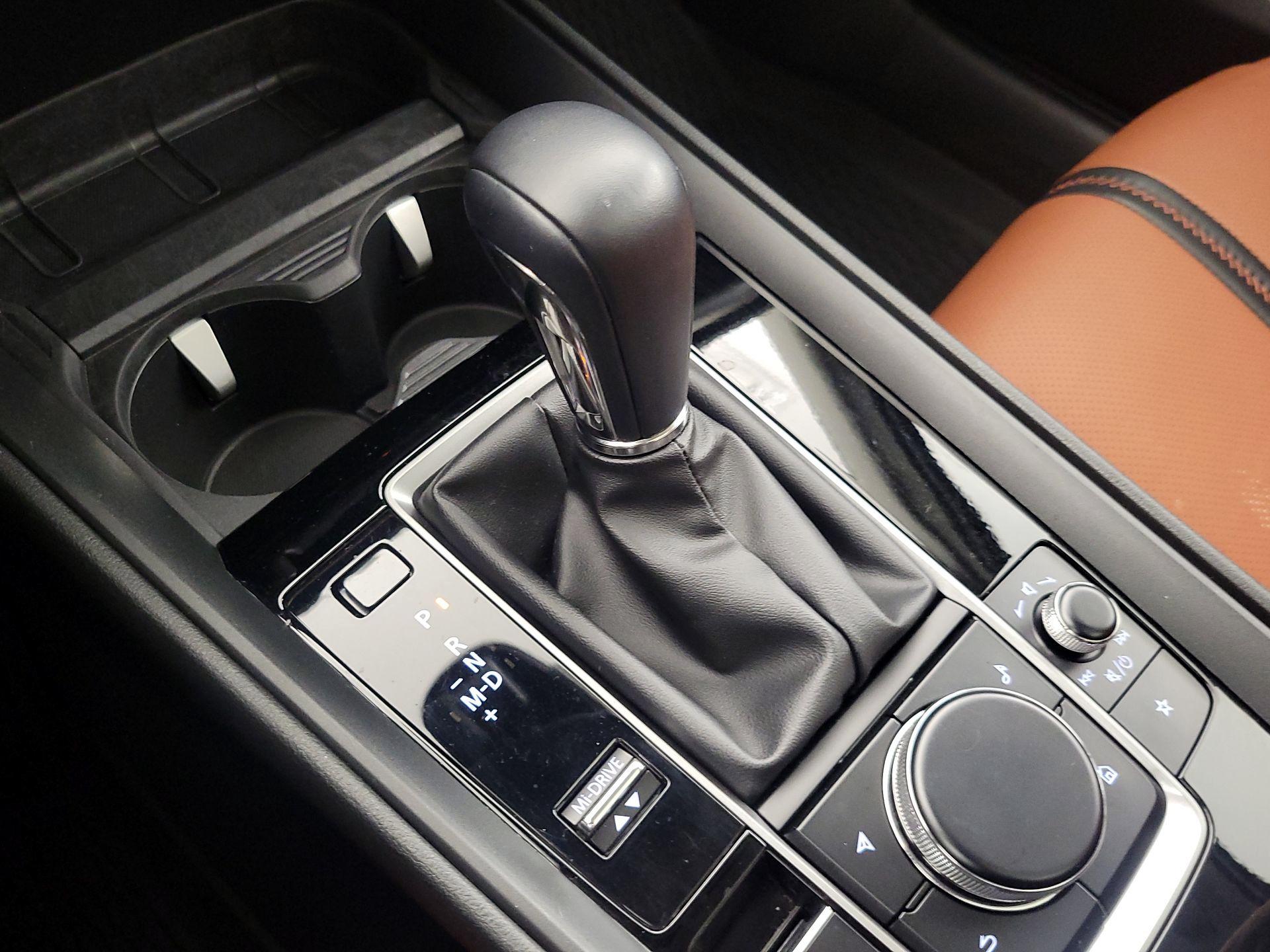 Thumbnail: 2025 Mazda CX-50 - 17