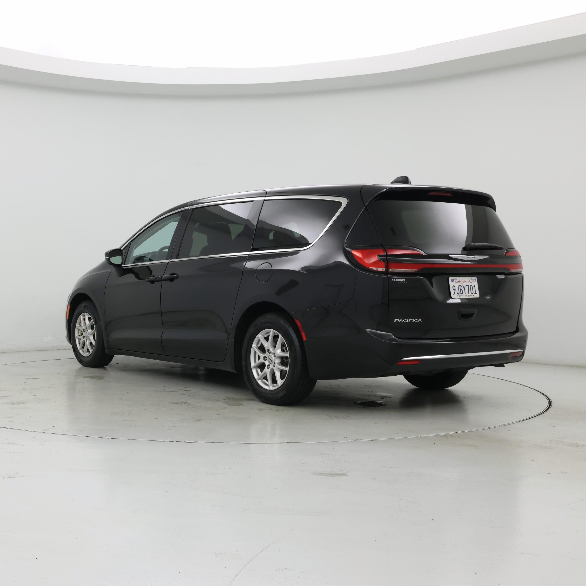 Thumbnail: 2023 Chrysler Pacifica - 2