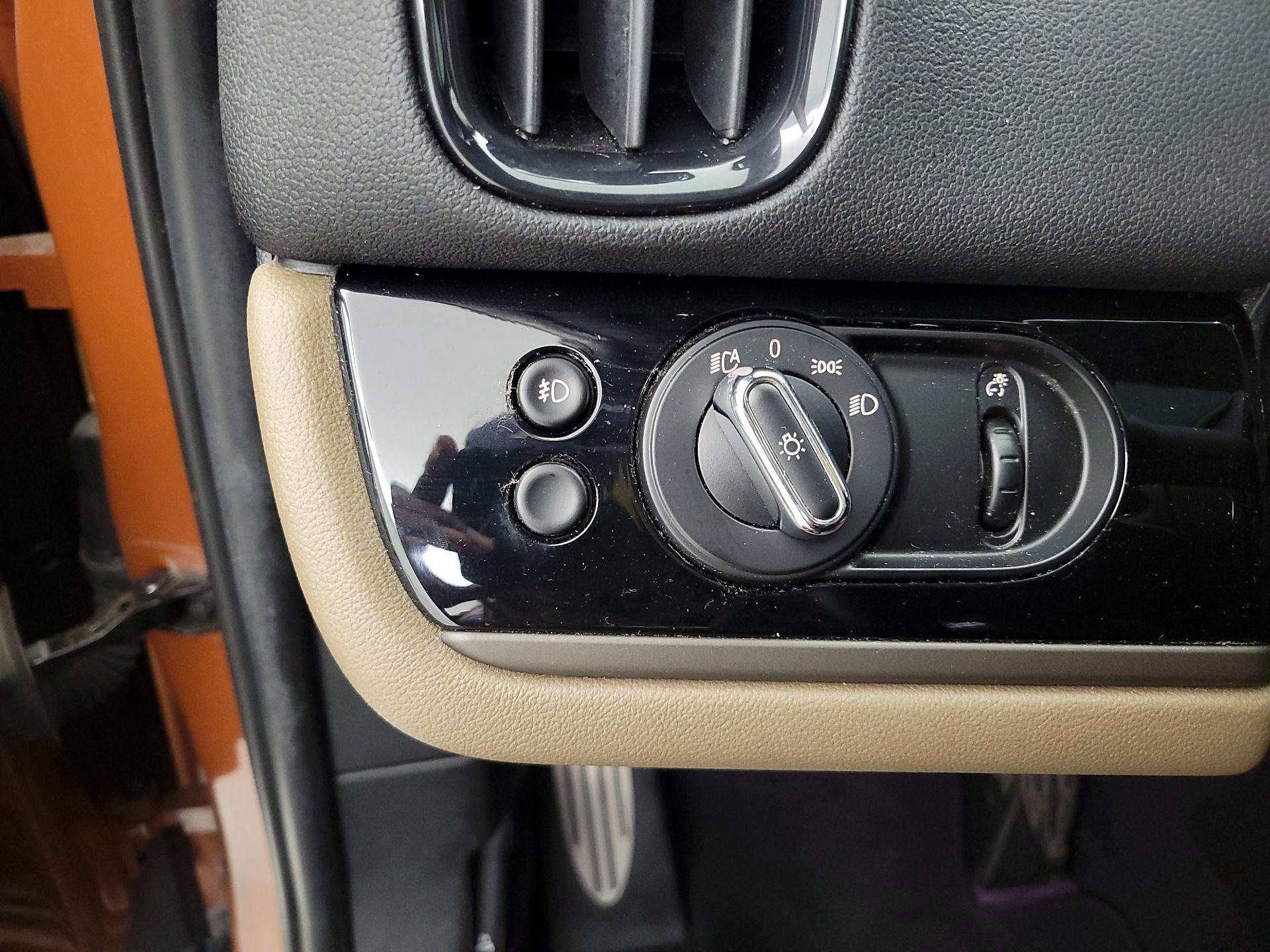 Thumbnail: 2017 MINI Cooper Countryman - 13