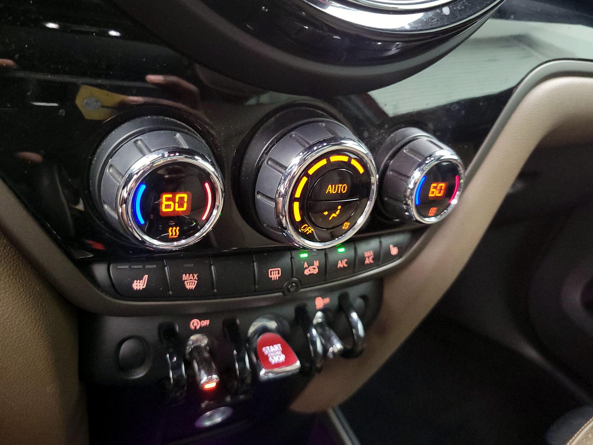 Thumbnail: 2017 MINI Cooper Countryman - 16