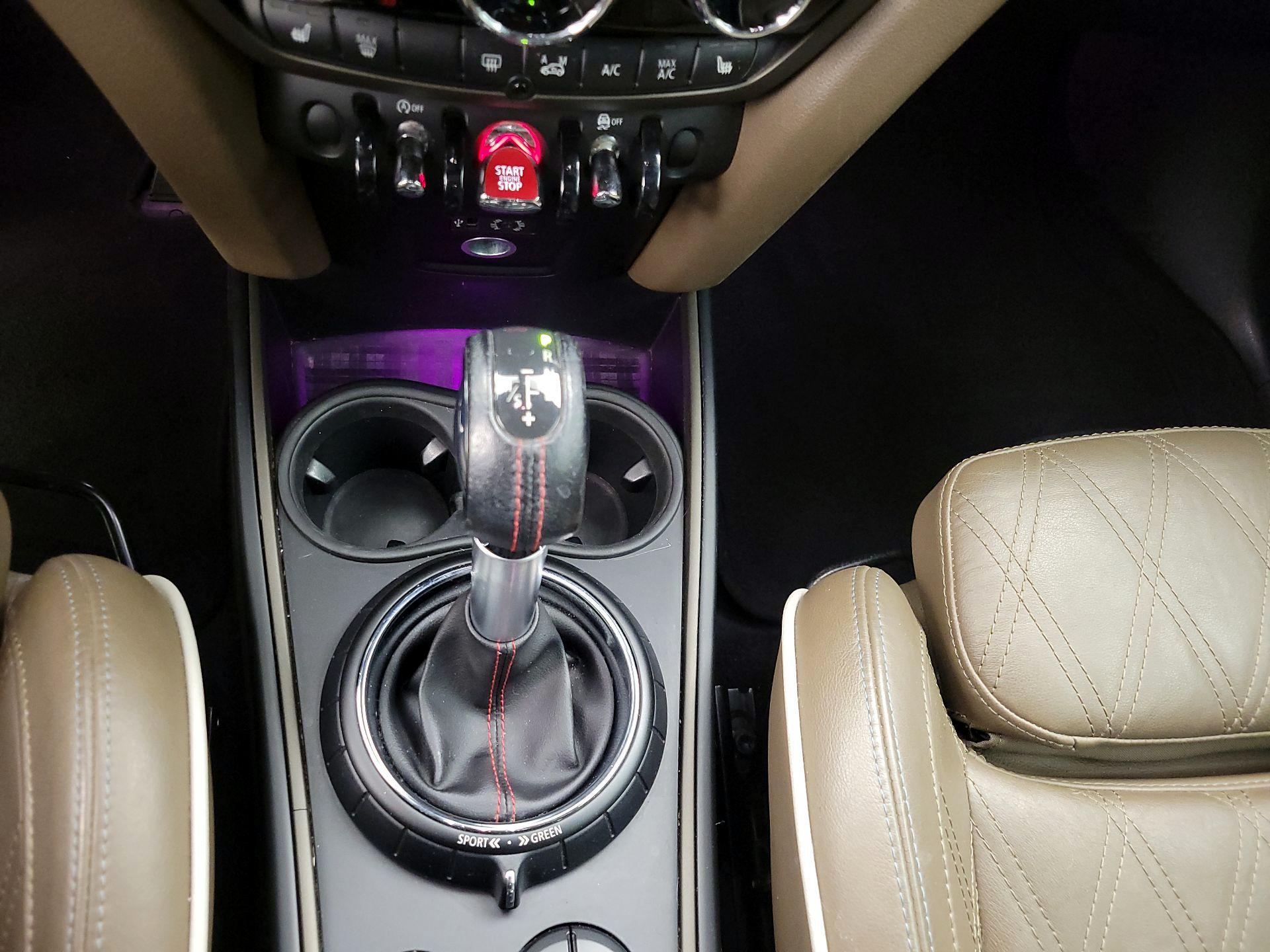 Thumbnail: 2017 MINI Cooper Countryman - 17