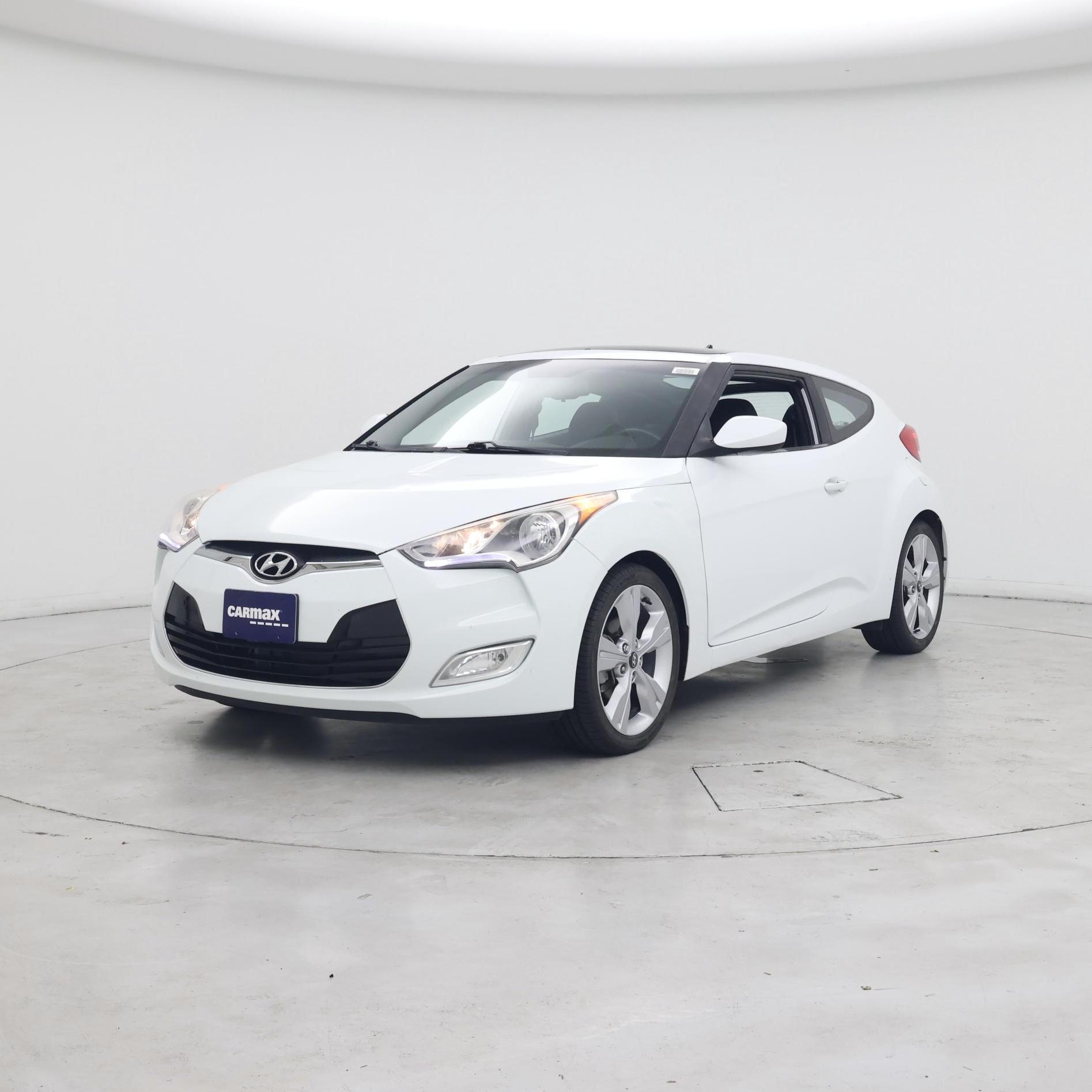 Thumbnail: 2016 Hyundai Veloster - 4
