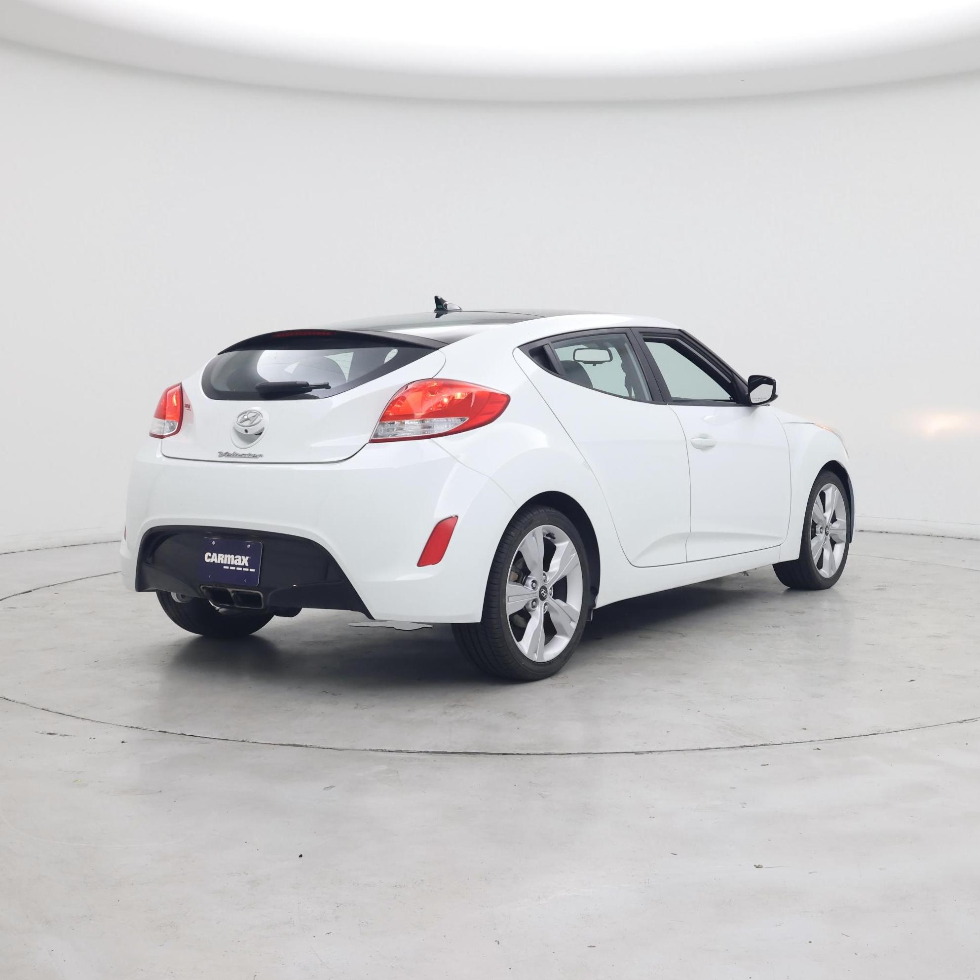 Thumbnail: 2016 Hyundai Veloster - 8
